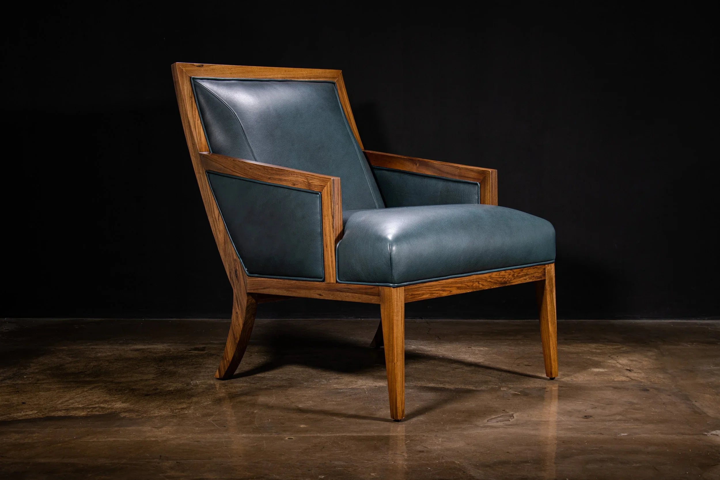 Belgrano Lounge Chair