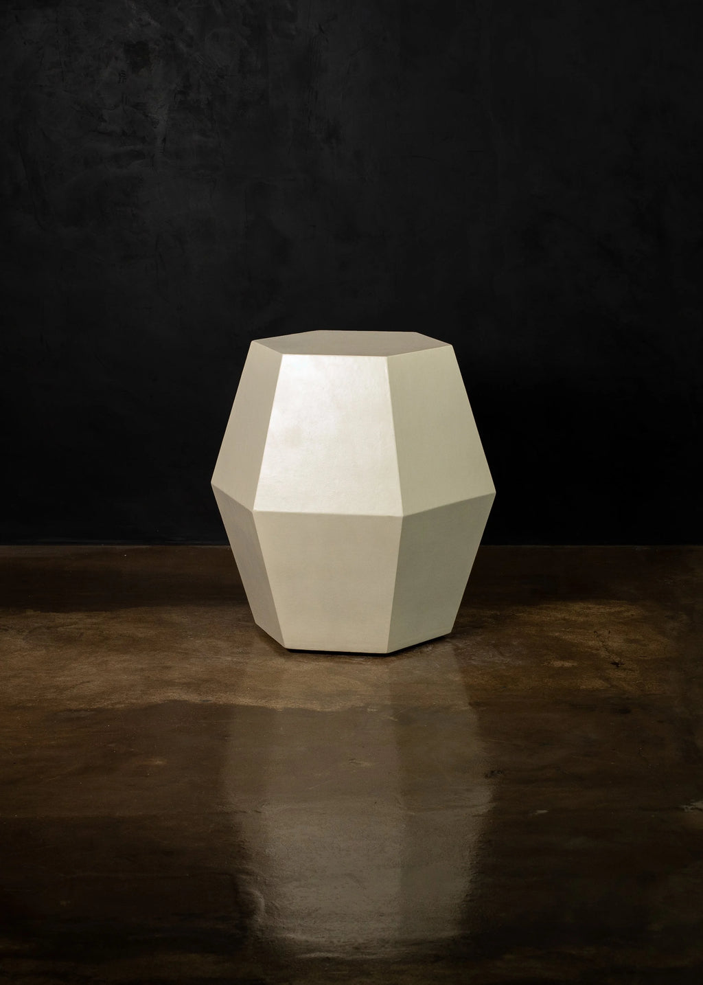 Tamino Hex Parchment