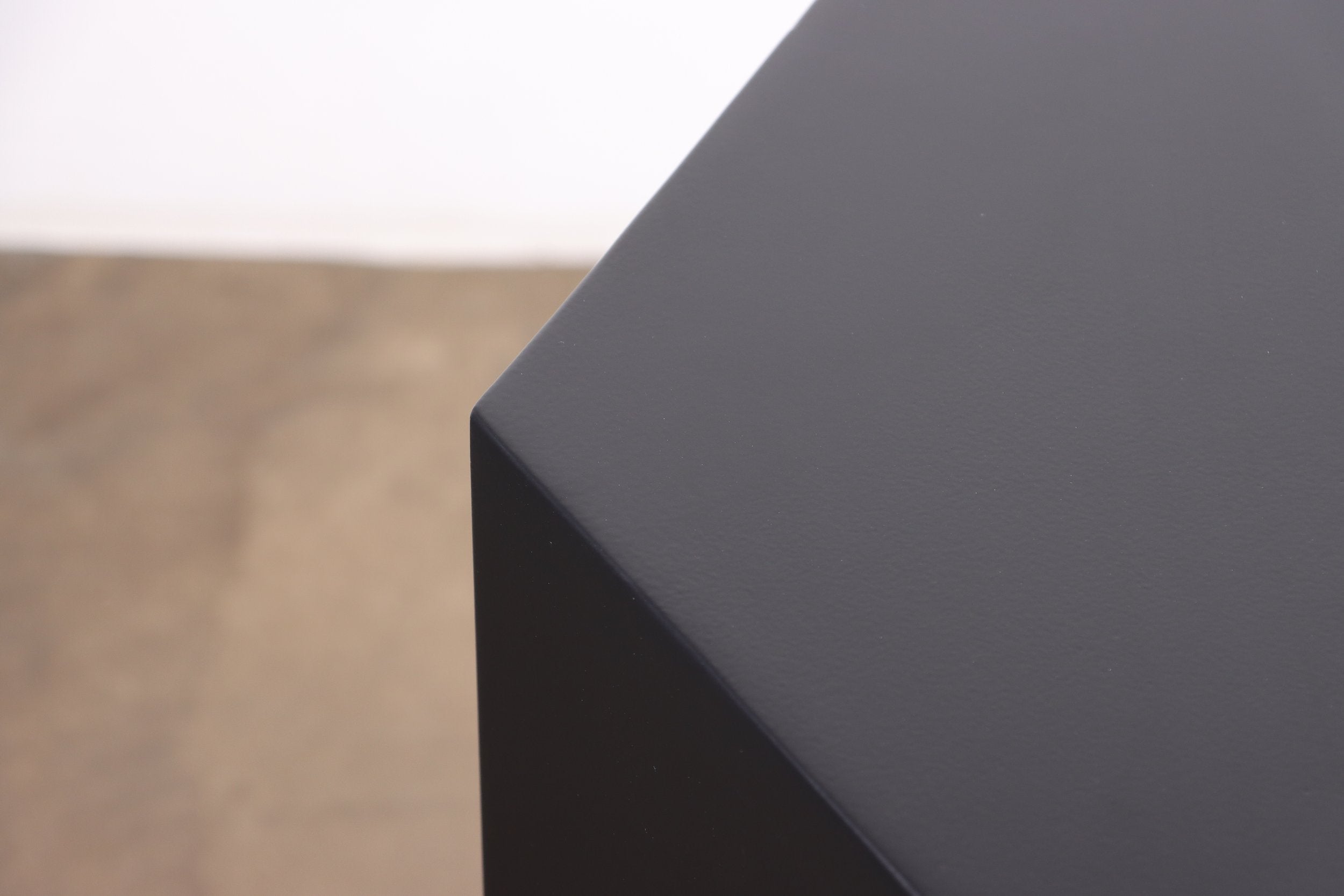 Ettore Hex - Black