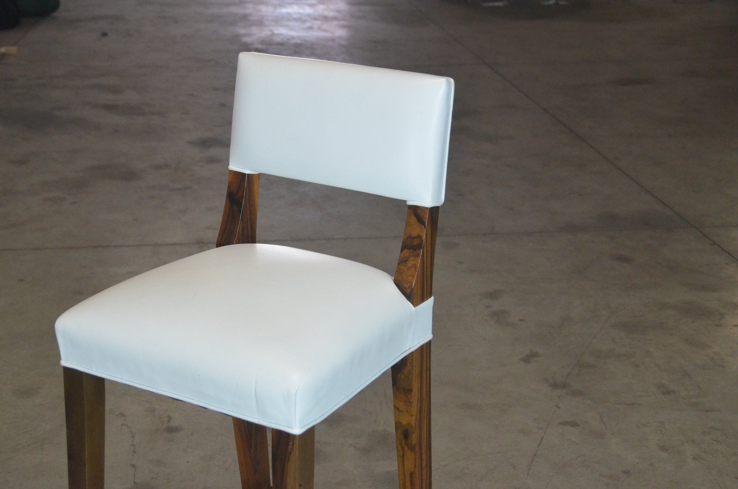 Bruno Stool in White Leather