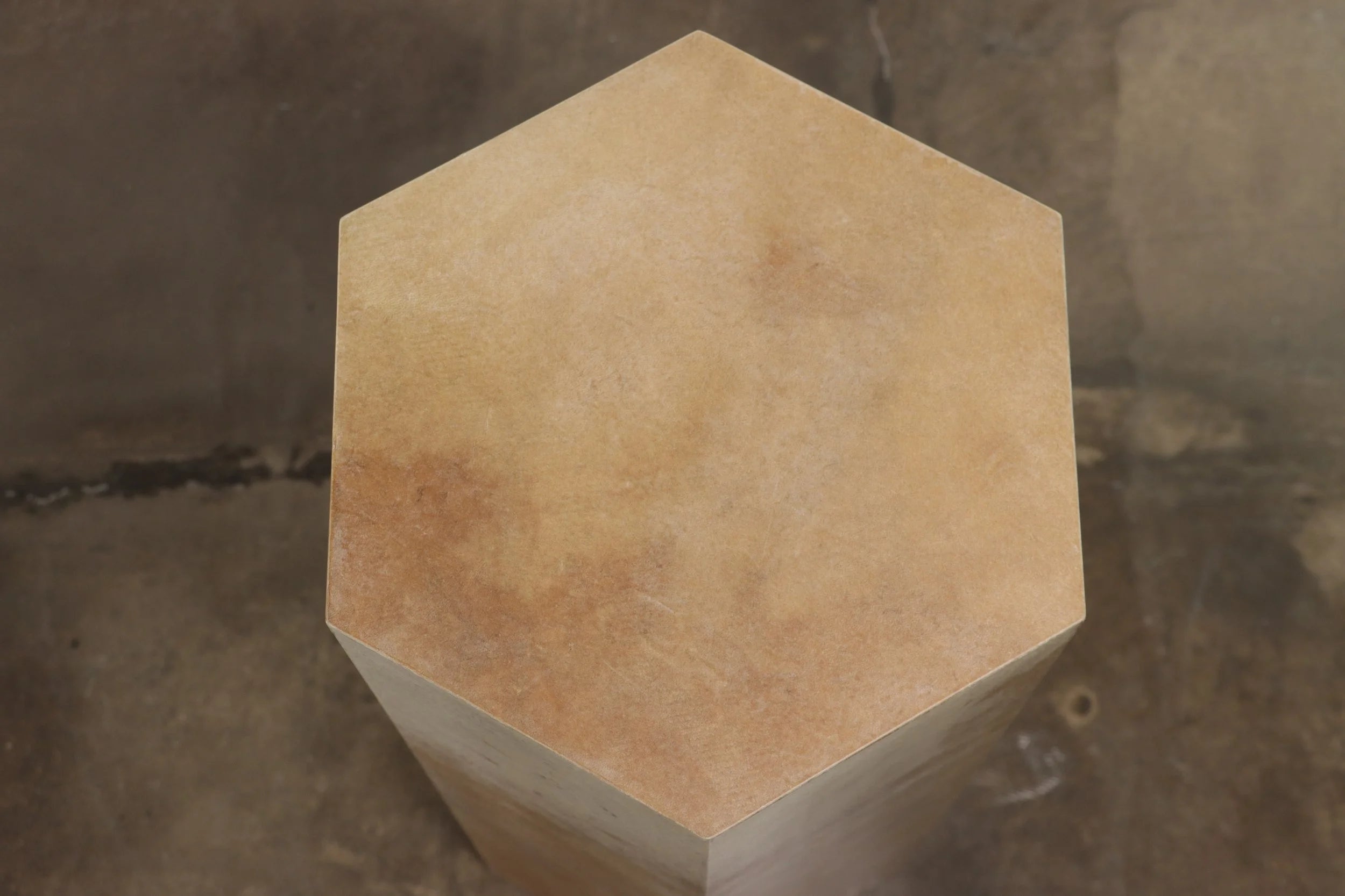 Pergamino Hex Alto Caramel