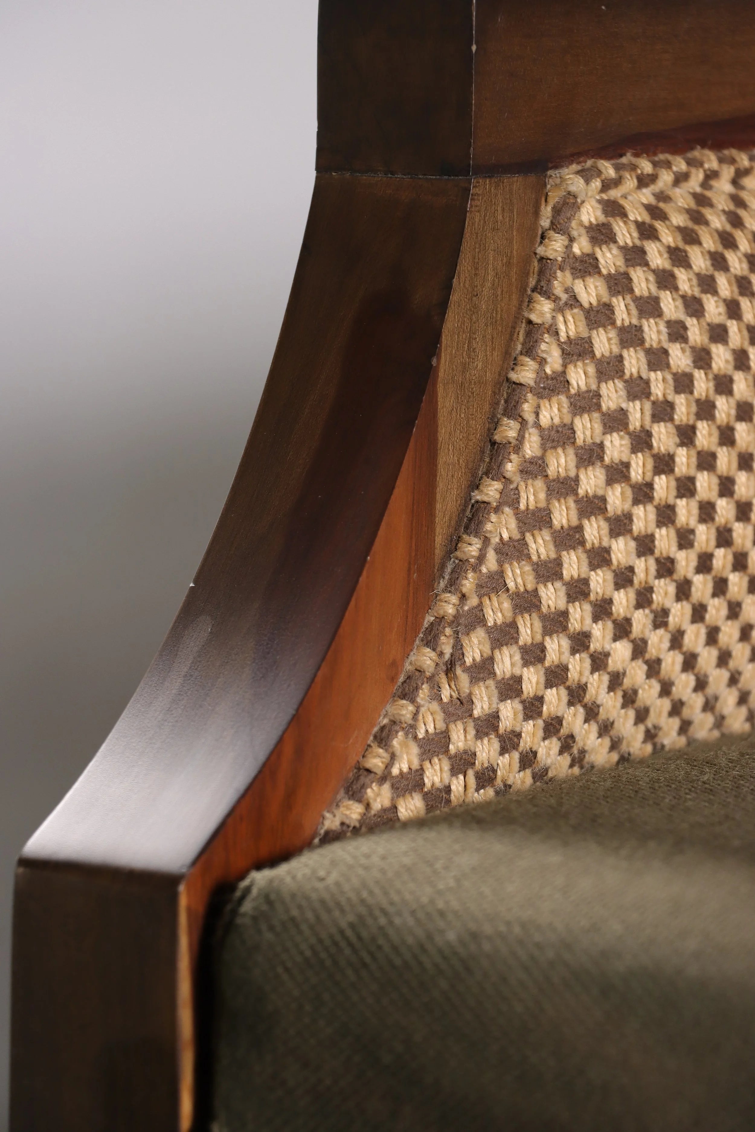 Nicostrato Bench