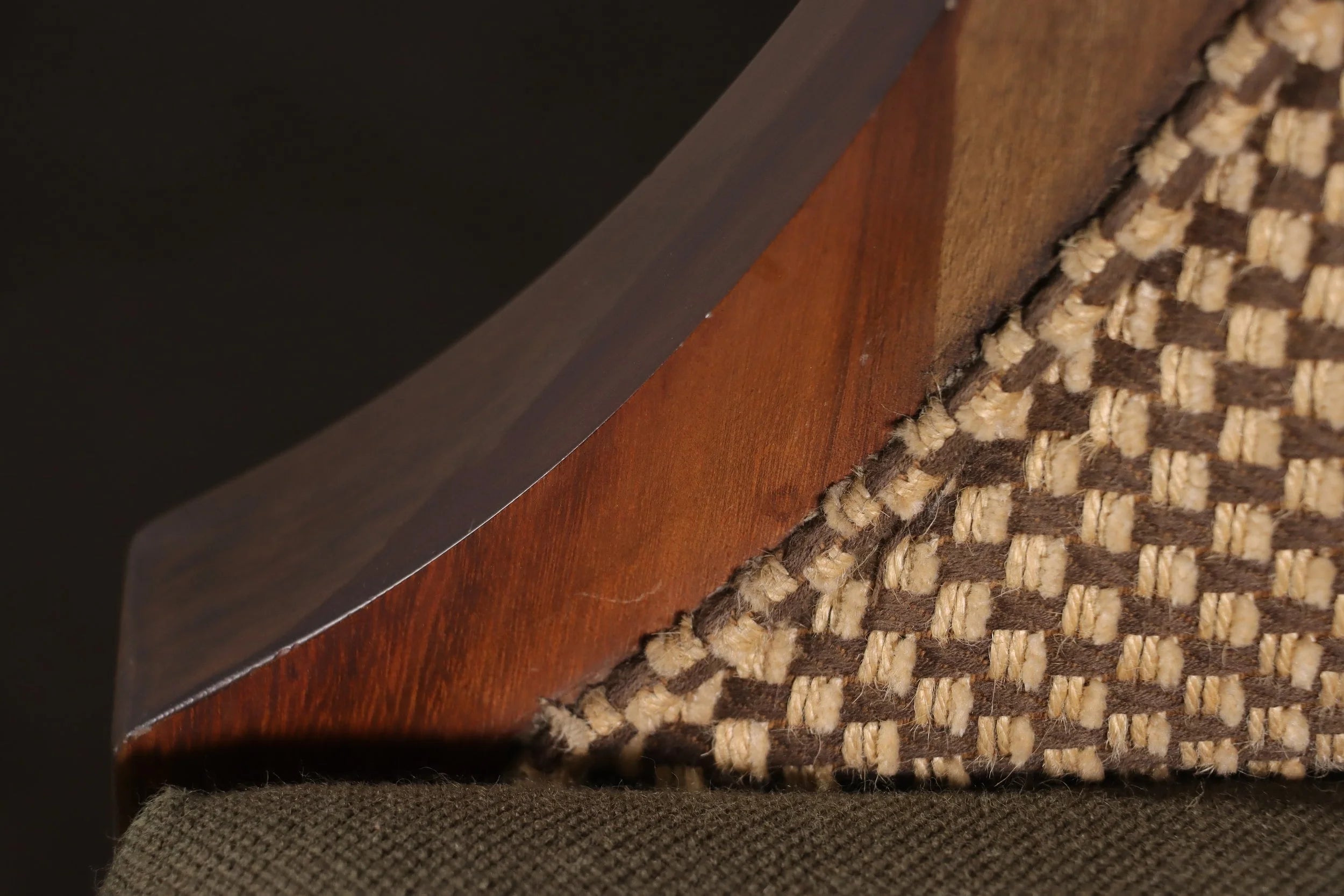 Nicostrato Bench