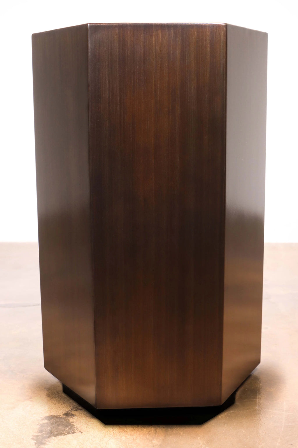 Ettore Hex - Oiled Rubbed Starbust
