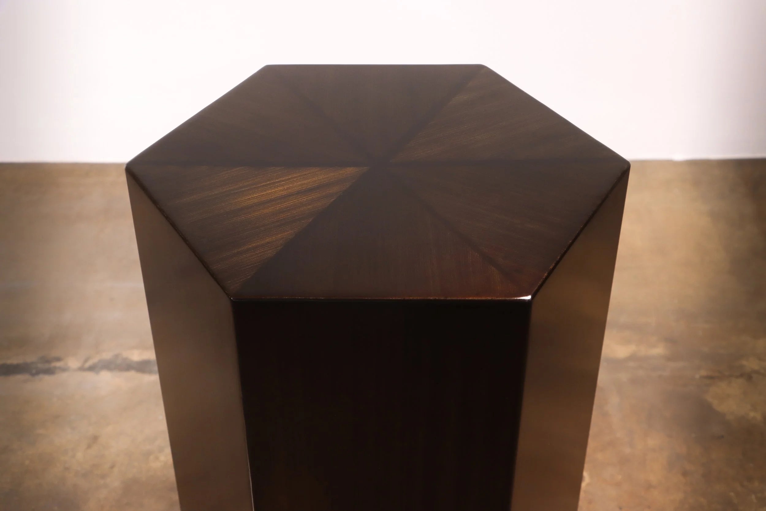 Ettore Hex - Oiled Rubbed Starbust