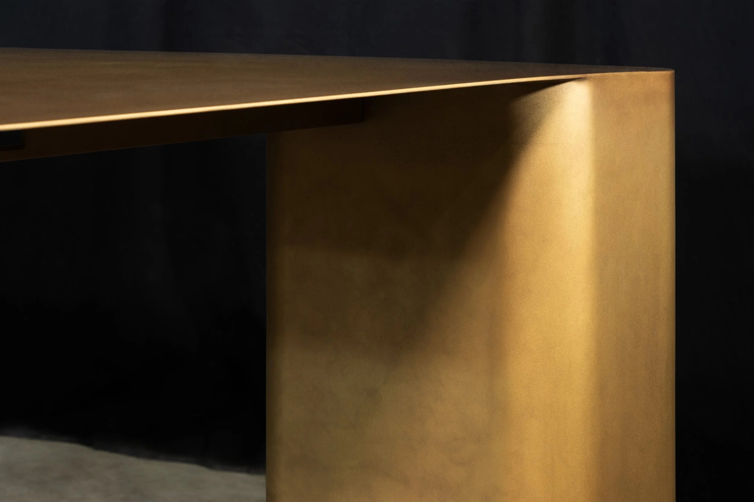 Alonzo Table