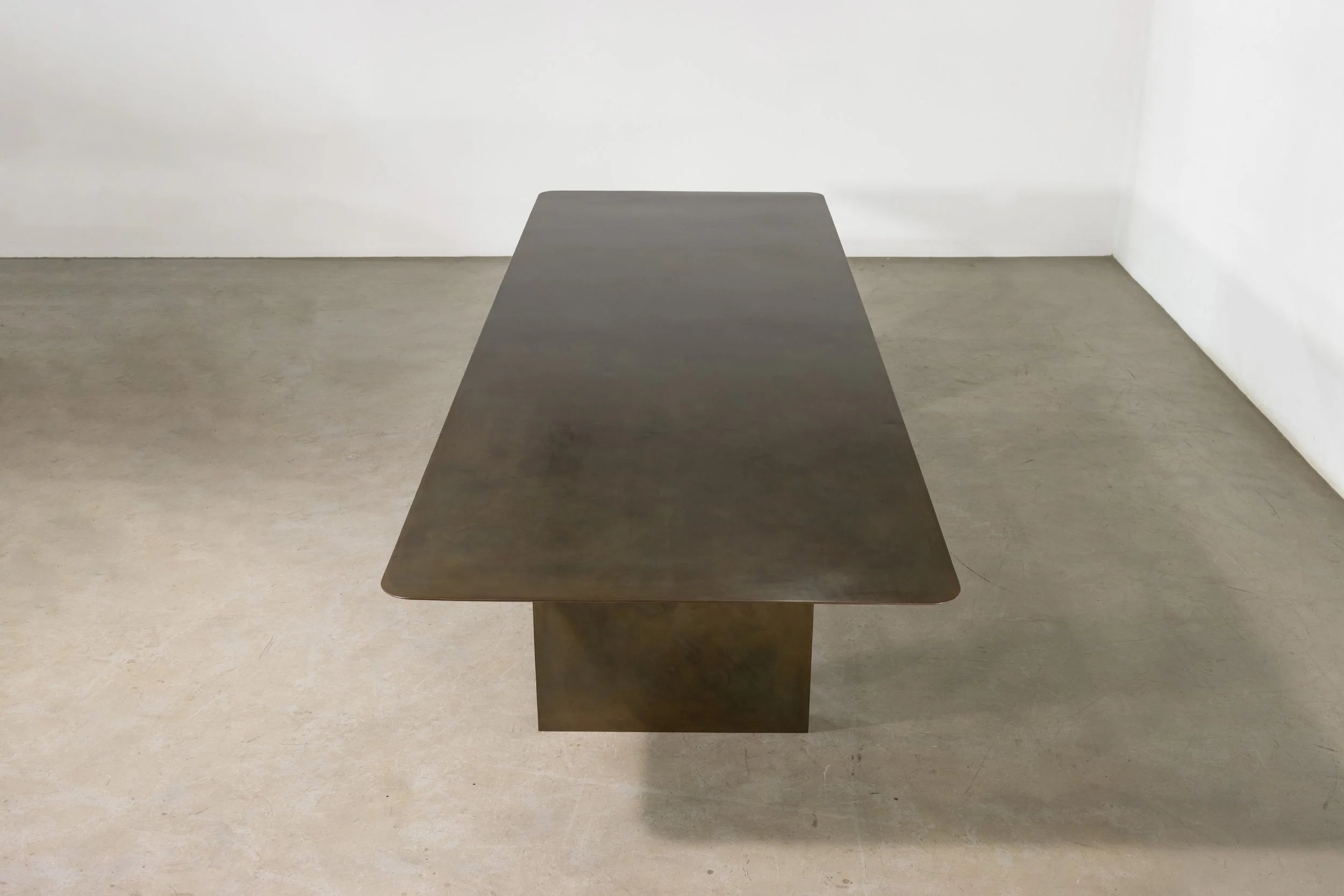 Andre Fierro Table