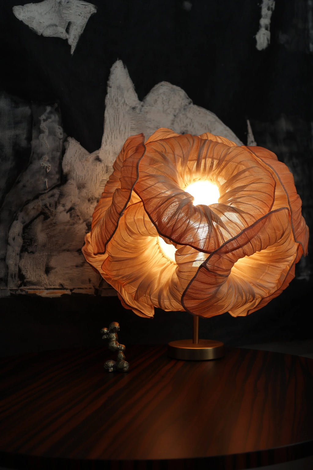 Anemone Grande Table Lamp by Mirei Monticelli