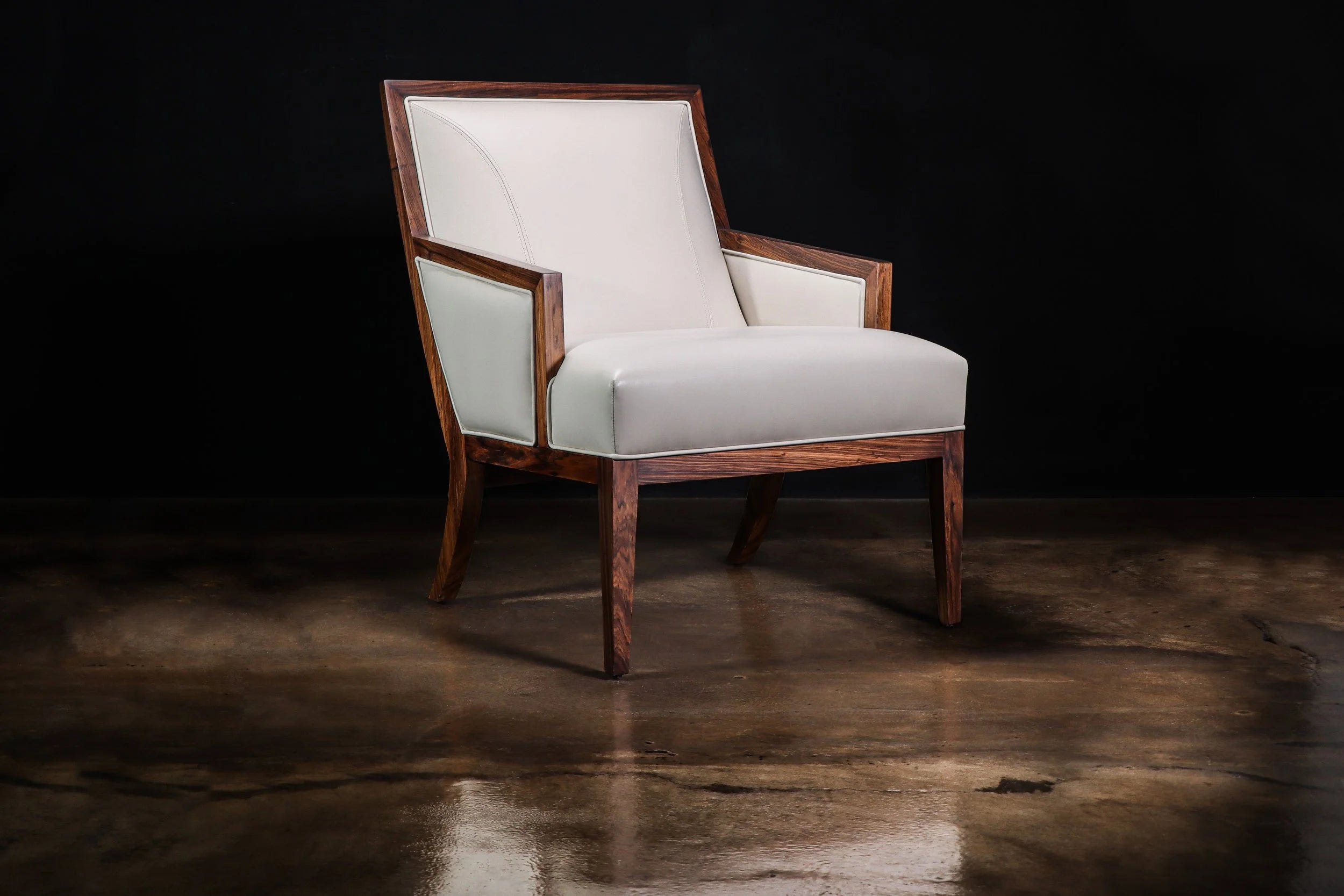 Belgrano Lounge Chair