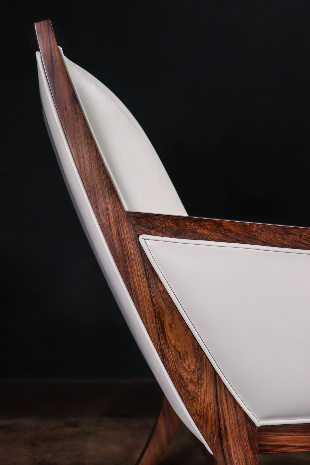 Belgrano Lounge Chair