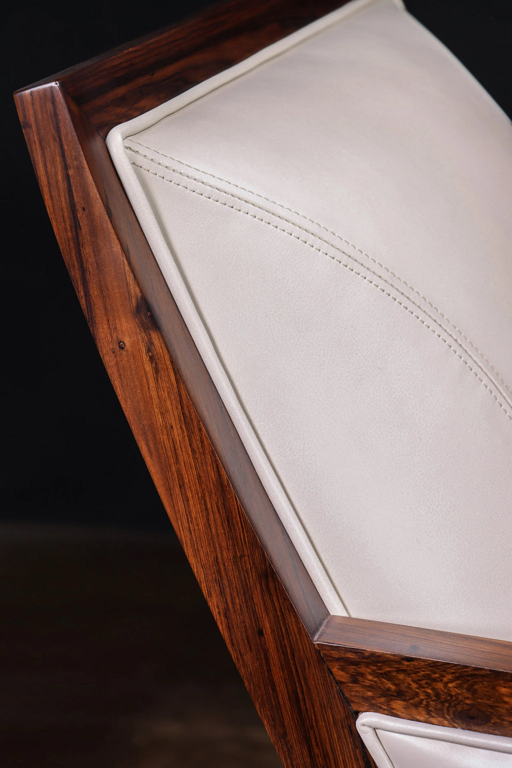 Belgrano Lounge Chair