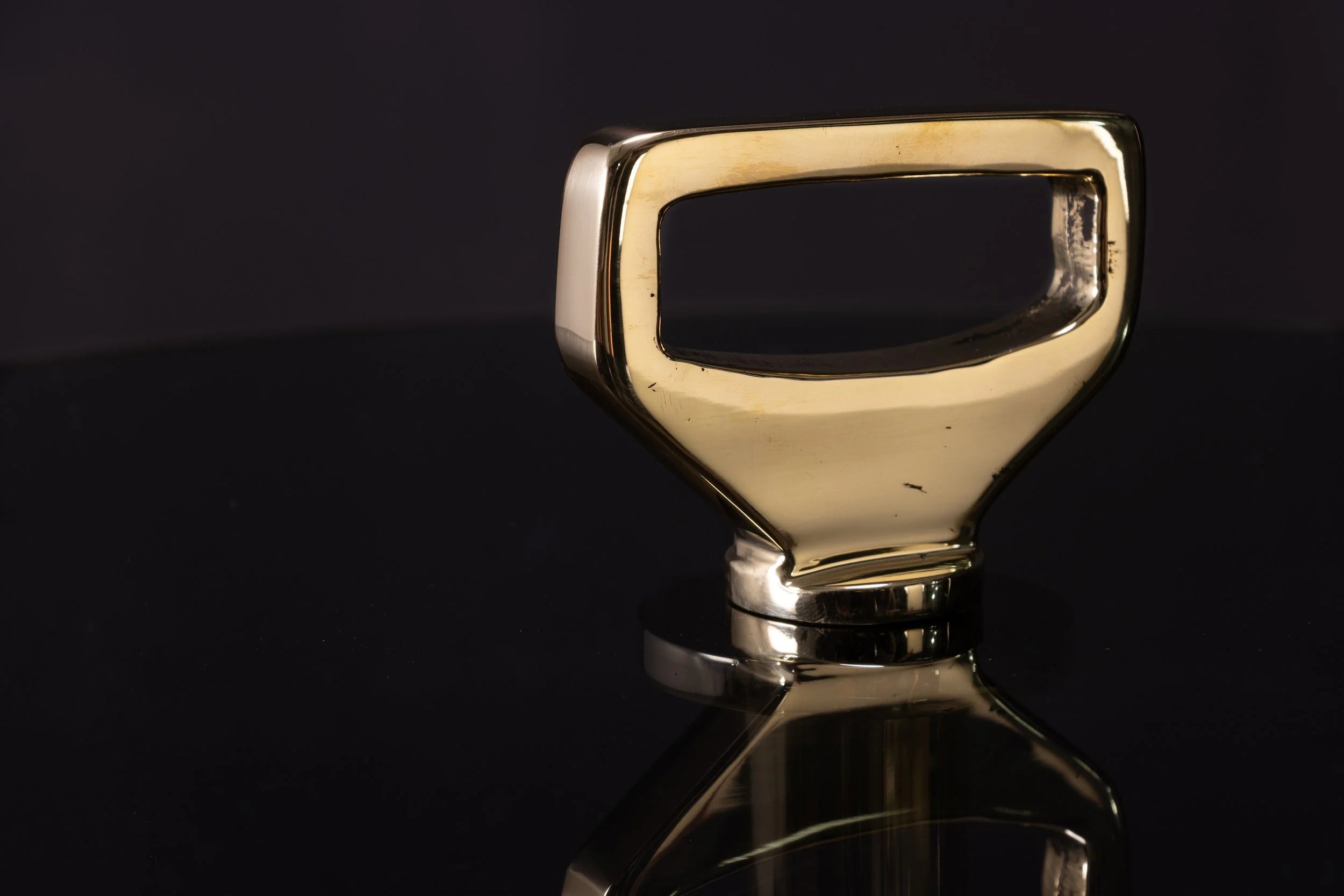 Bellance Cigarette Table