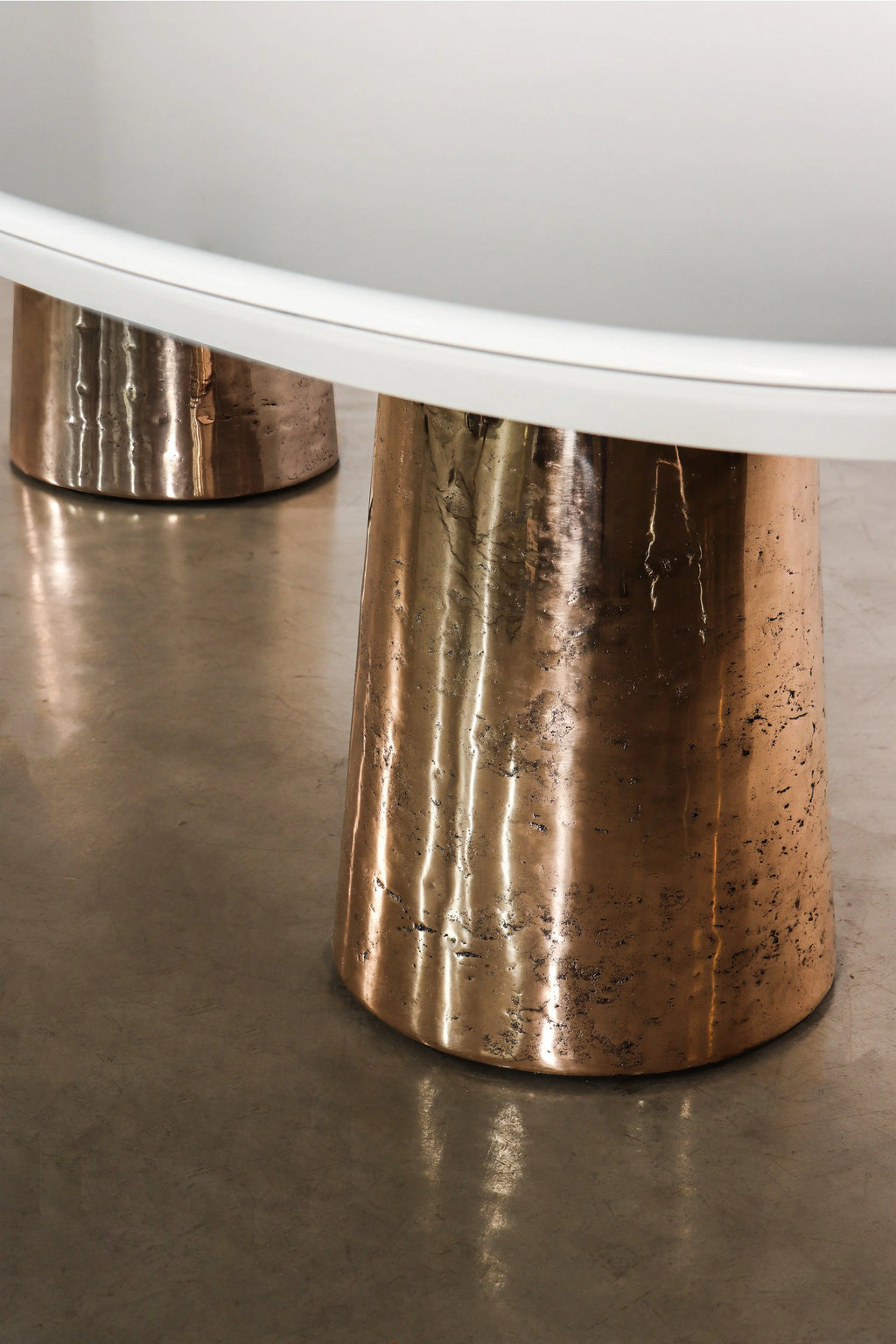 Benino Oval Table