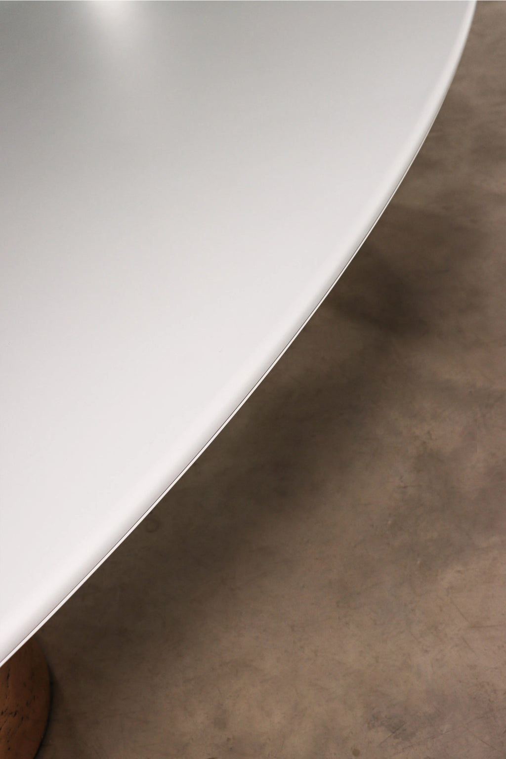 Benino Oval Table