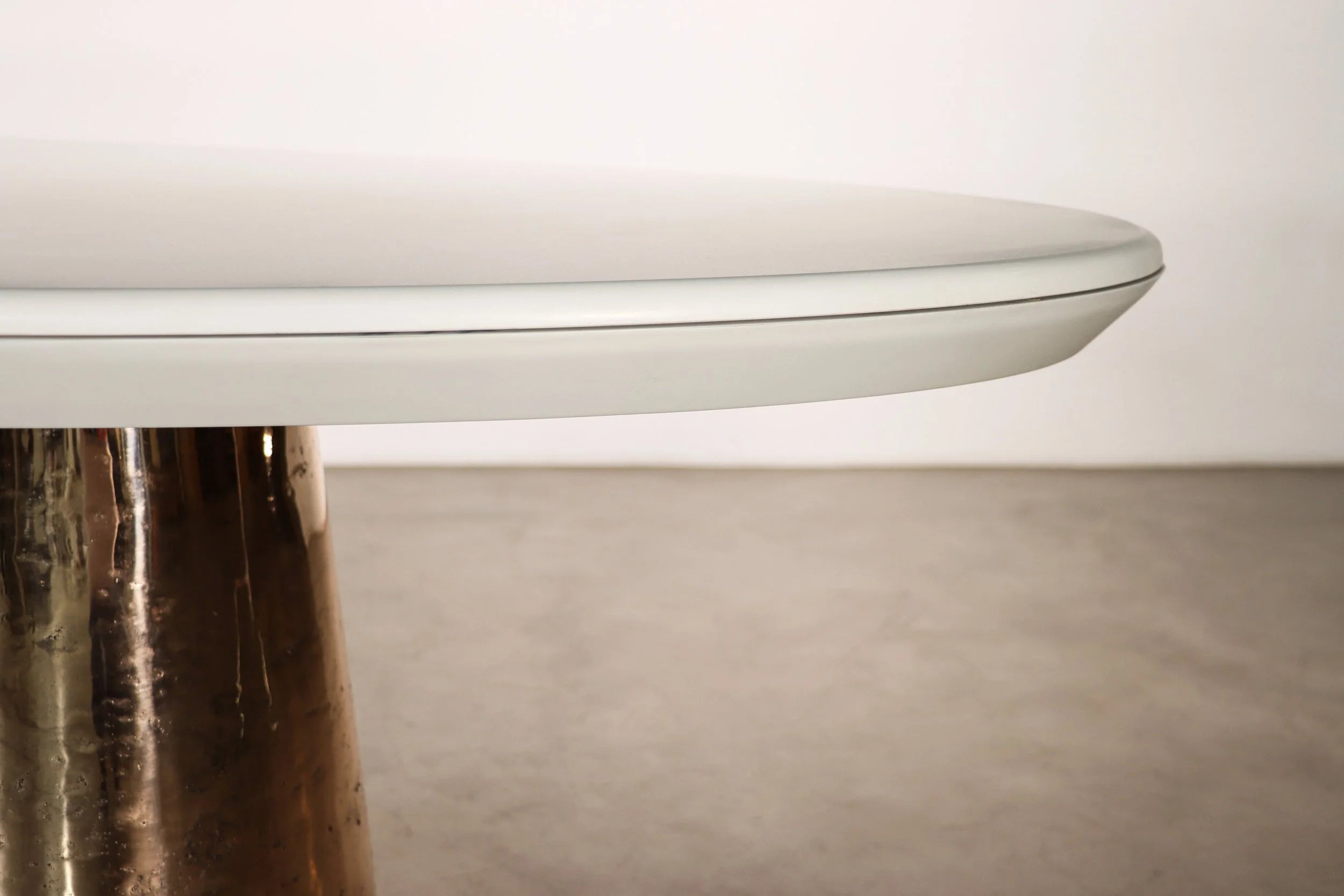 Benino Oval Table