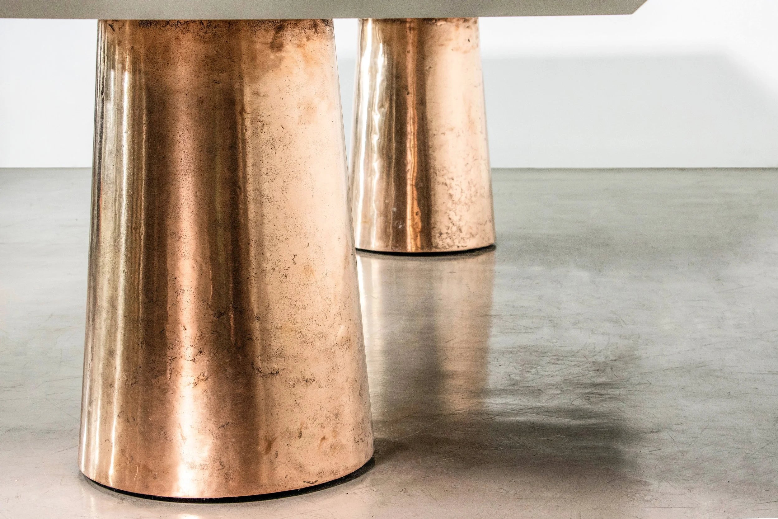 Benino Table