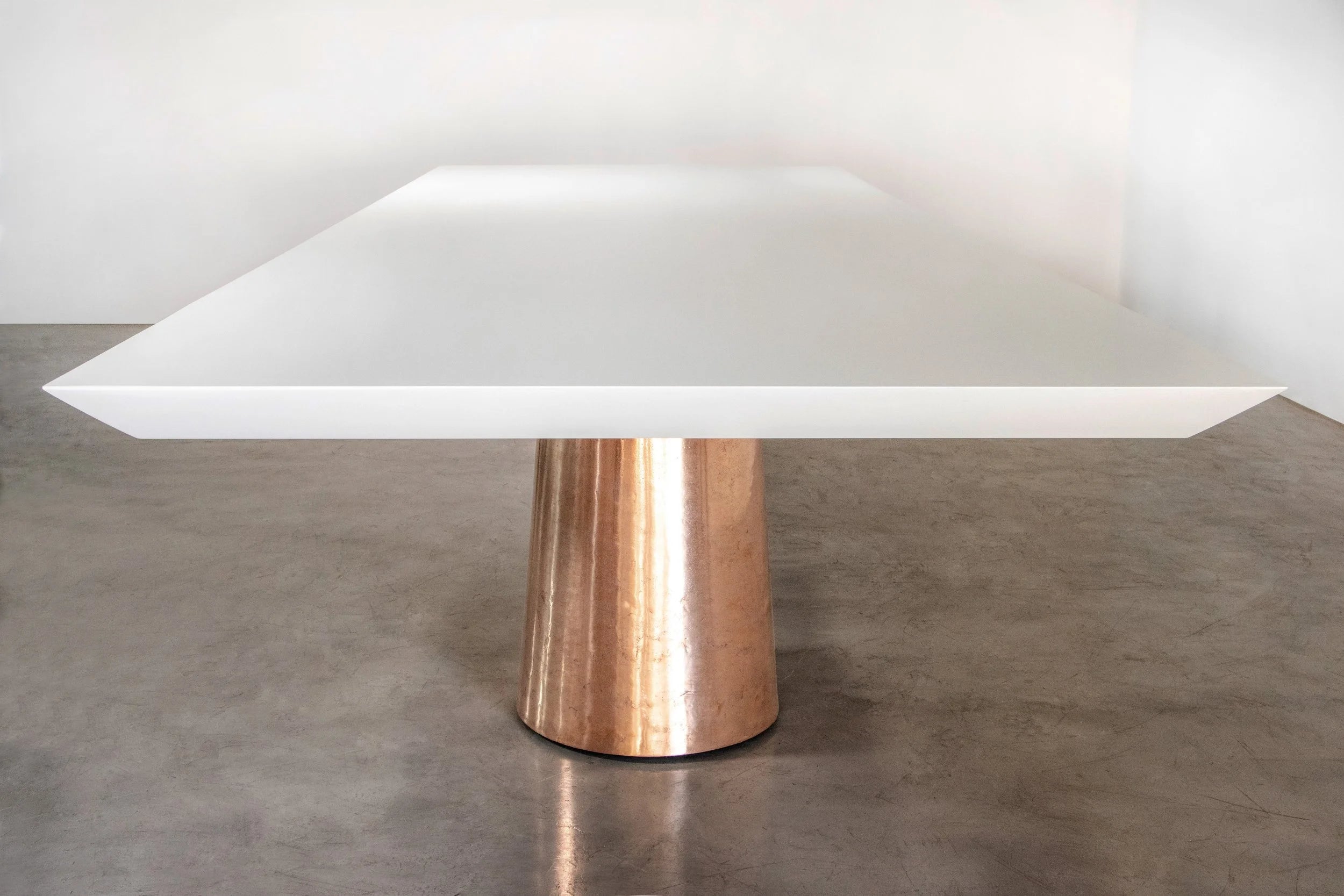 Benino Table