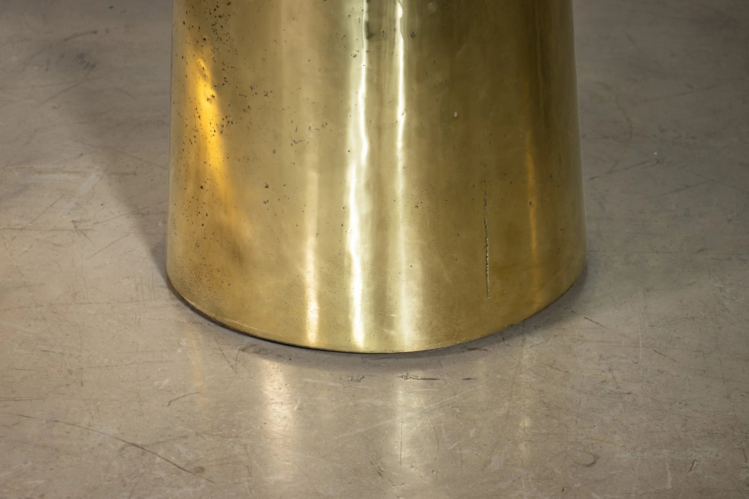 Benino Round Table