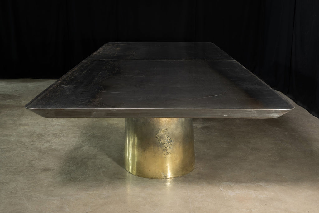 Benone Fierro Table