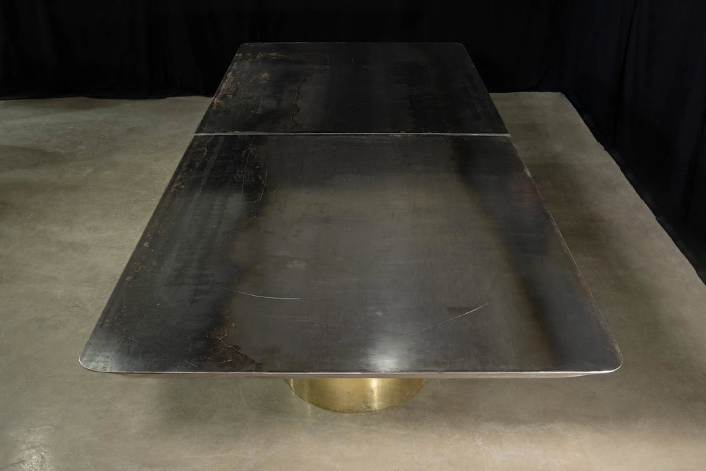 Benone Fierro Table