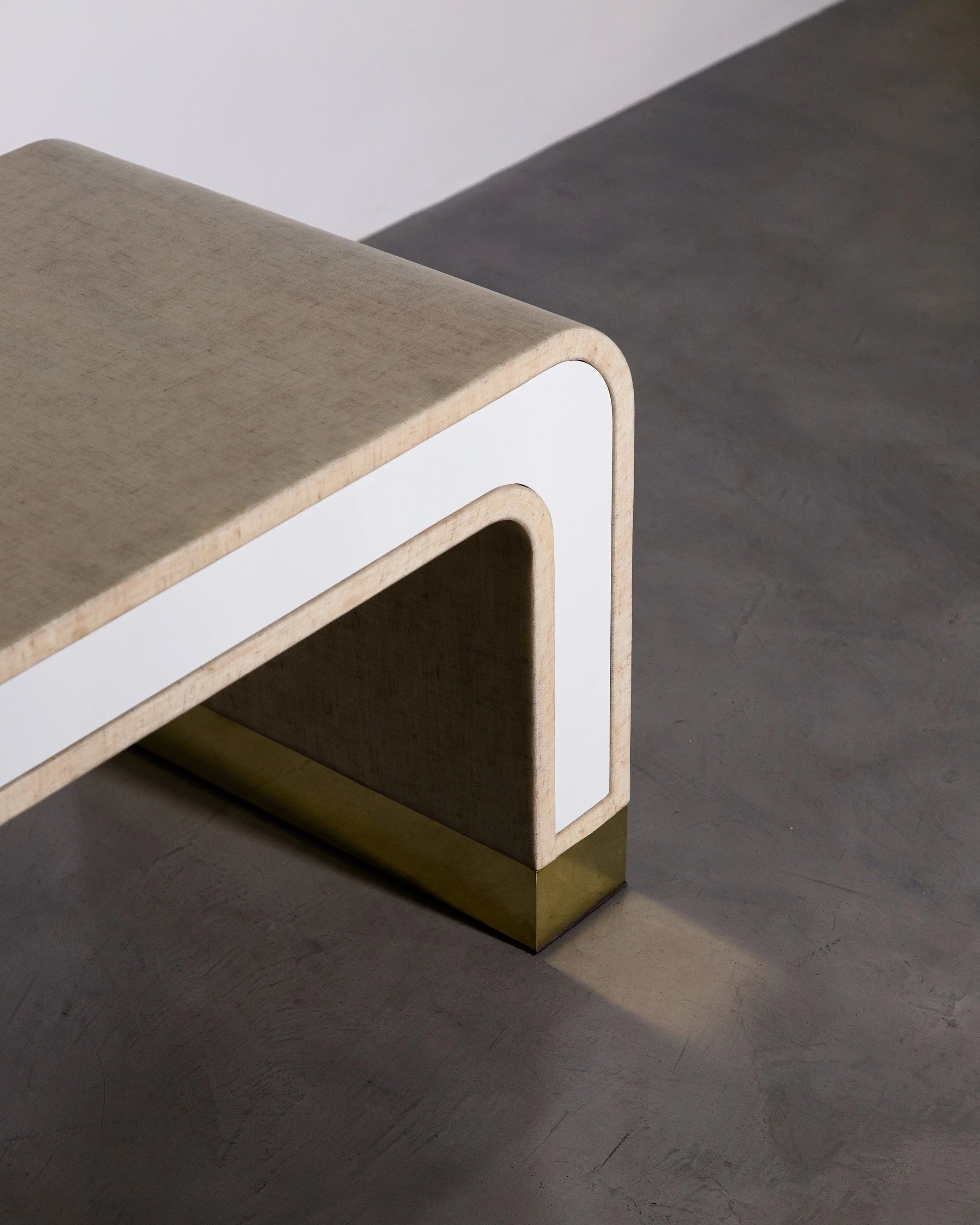 Cascata Table