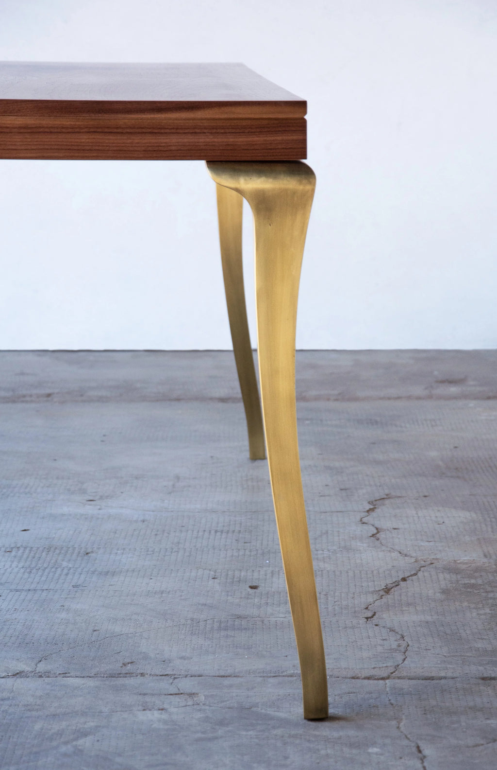 Enzio Dining Table