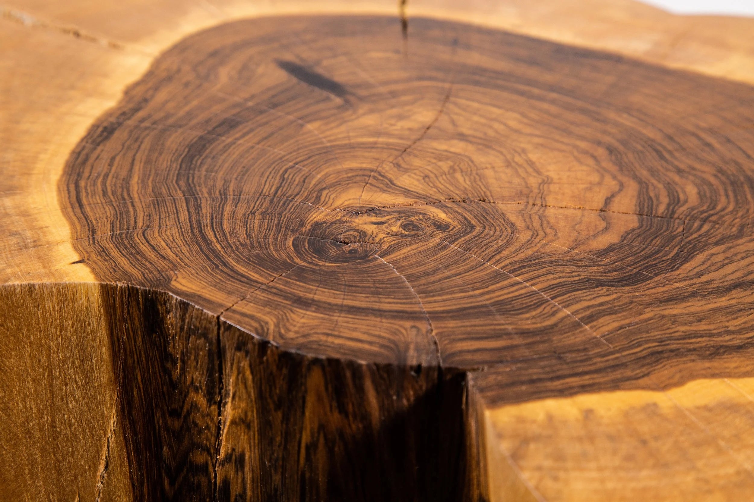 Francisco Table ƒ42
