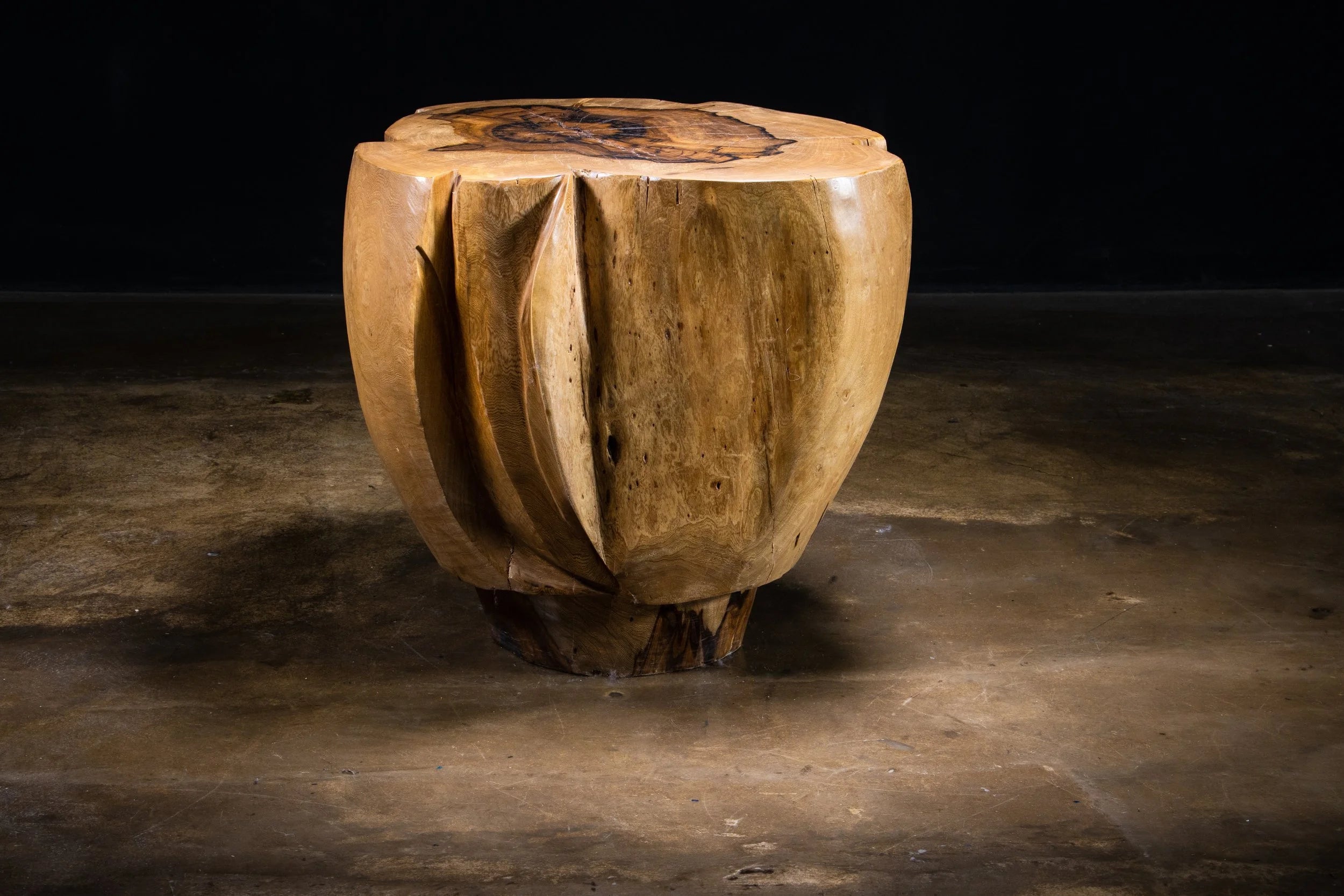 Francisco Table ƒ40