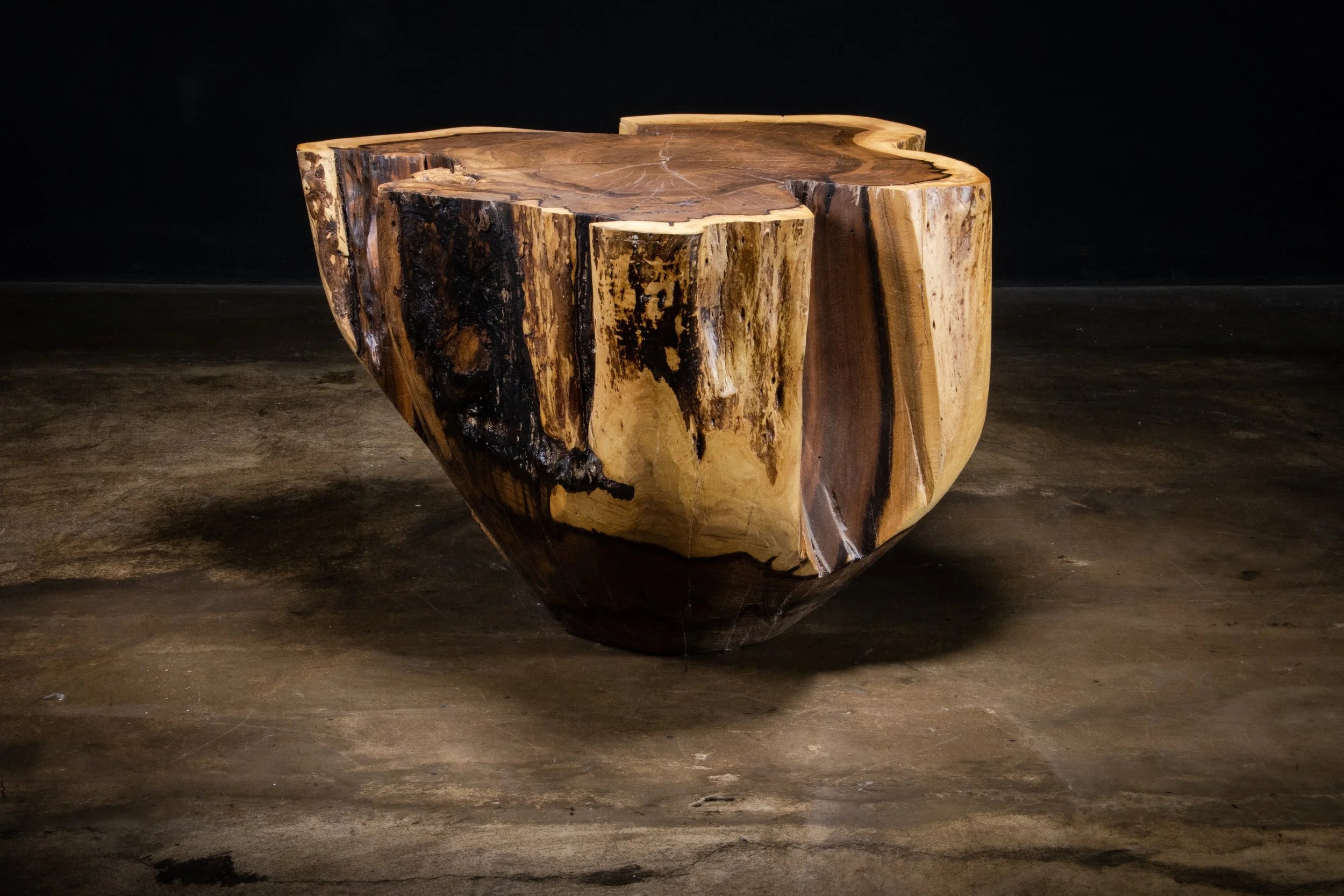 Francisco Table ƒ41