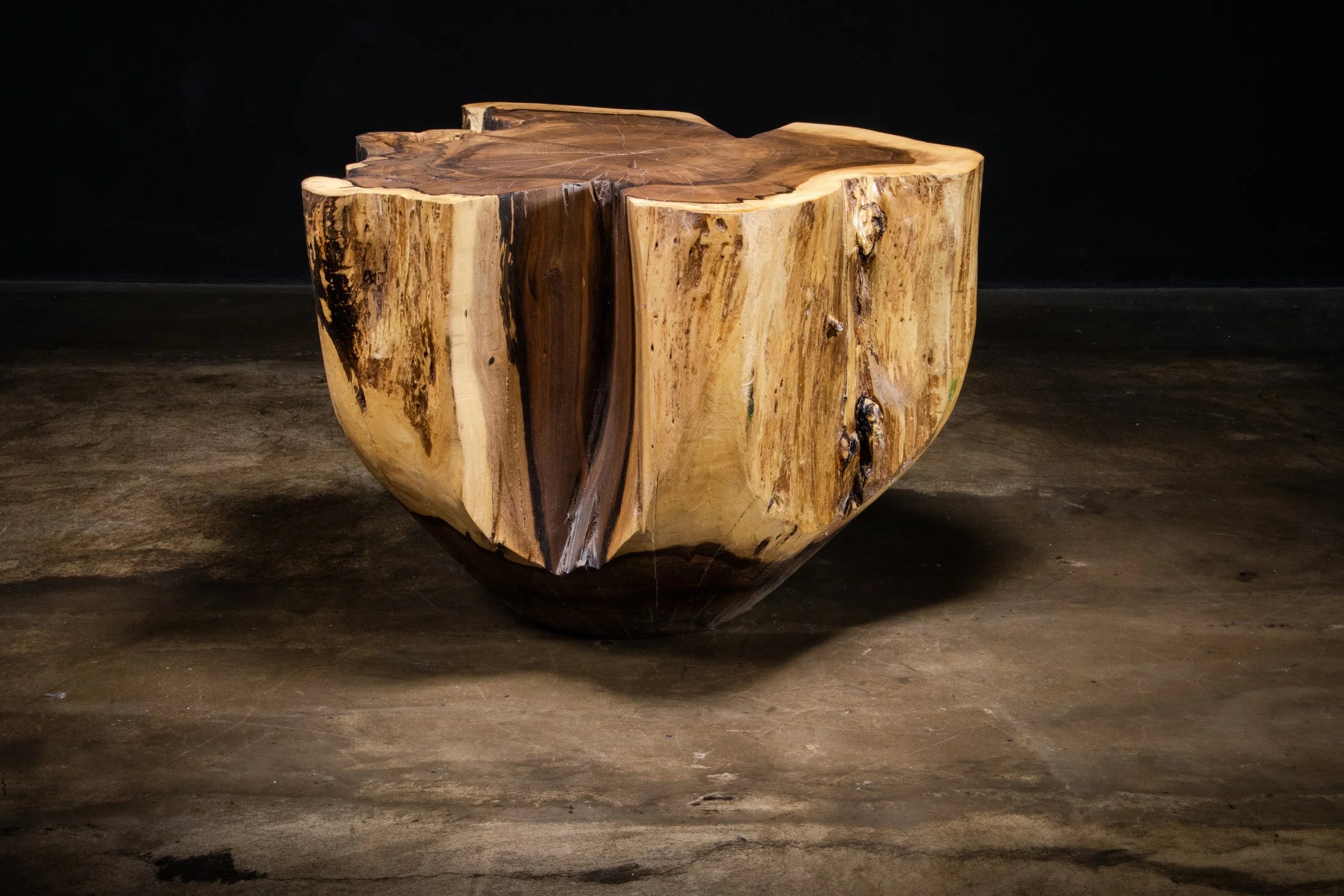 Francisco Table ƒ41