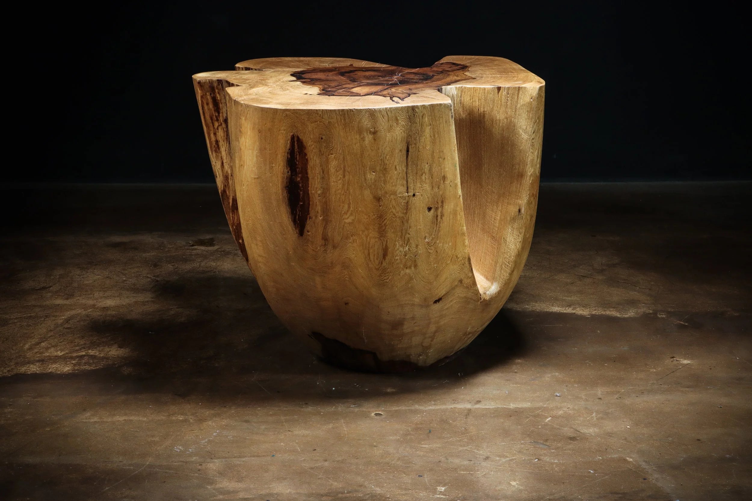 Francisco Table ƒ43