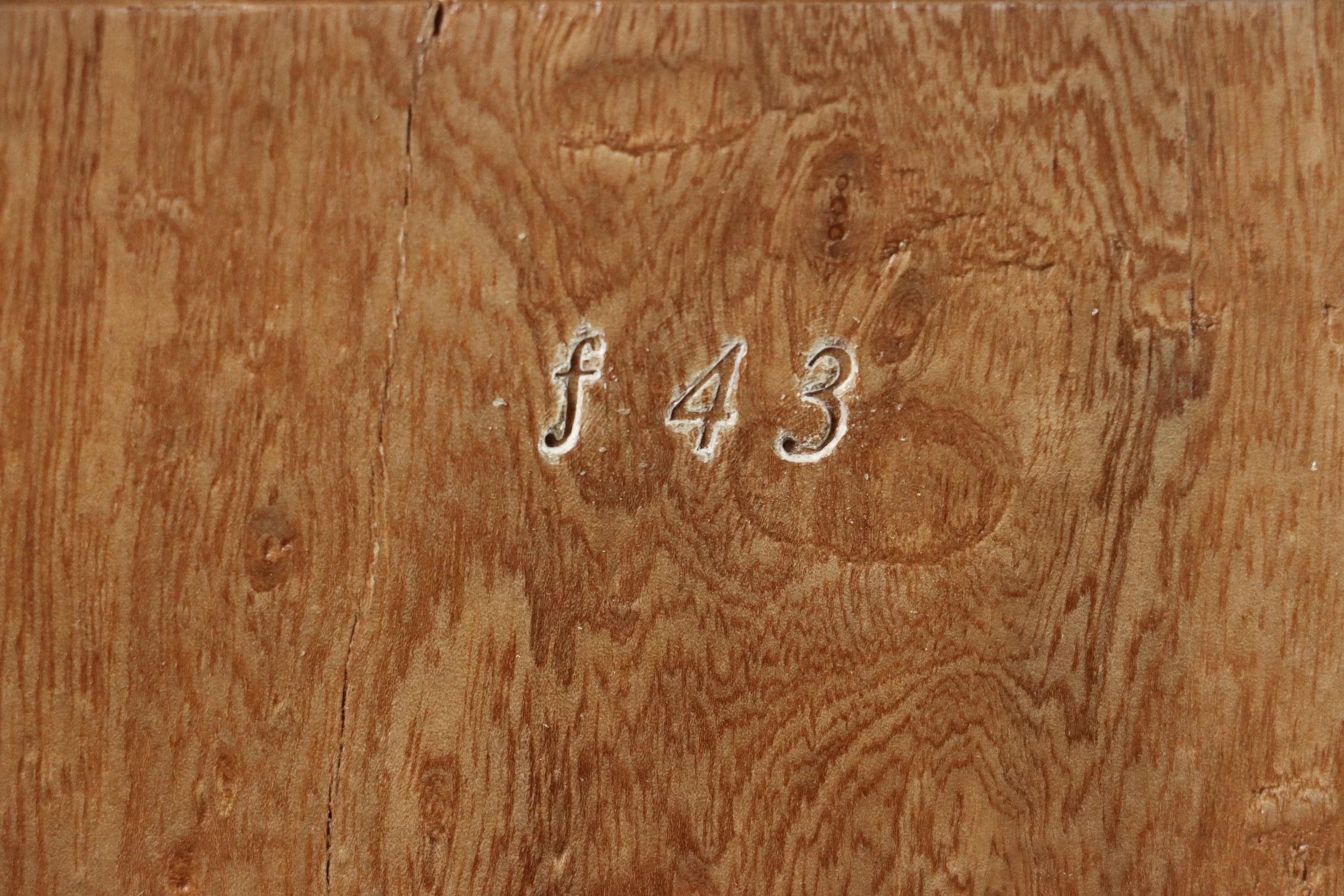 Francisco Table ƒ43