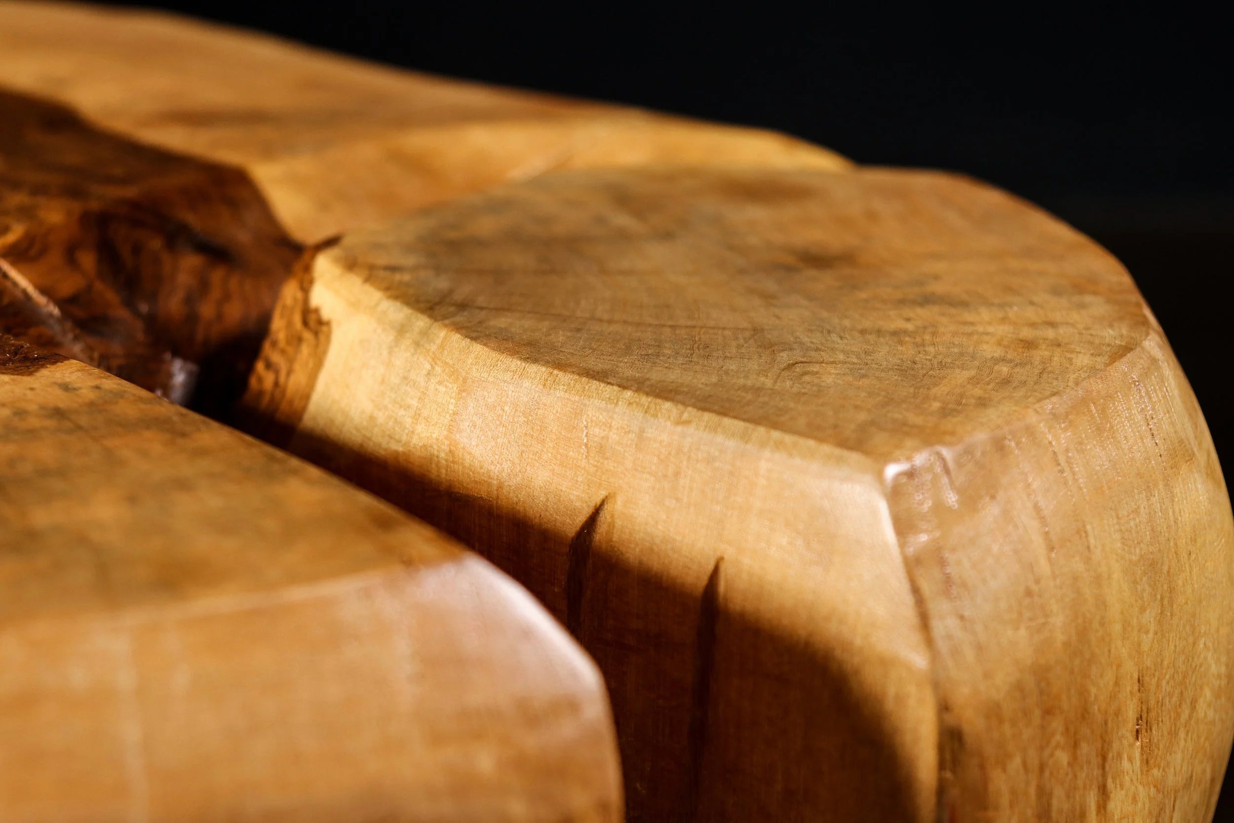 Francisco Table ƒ44