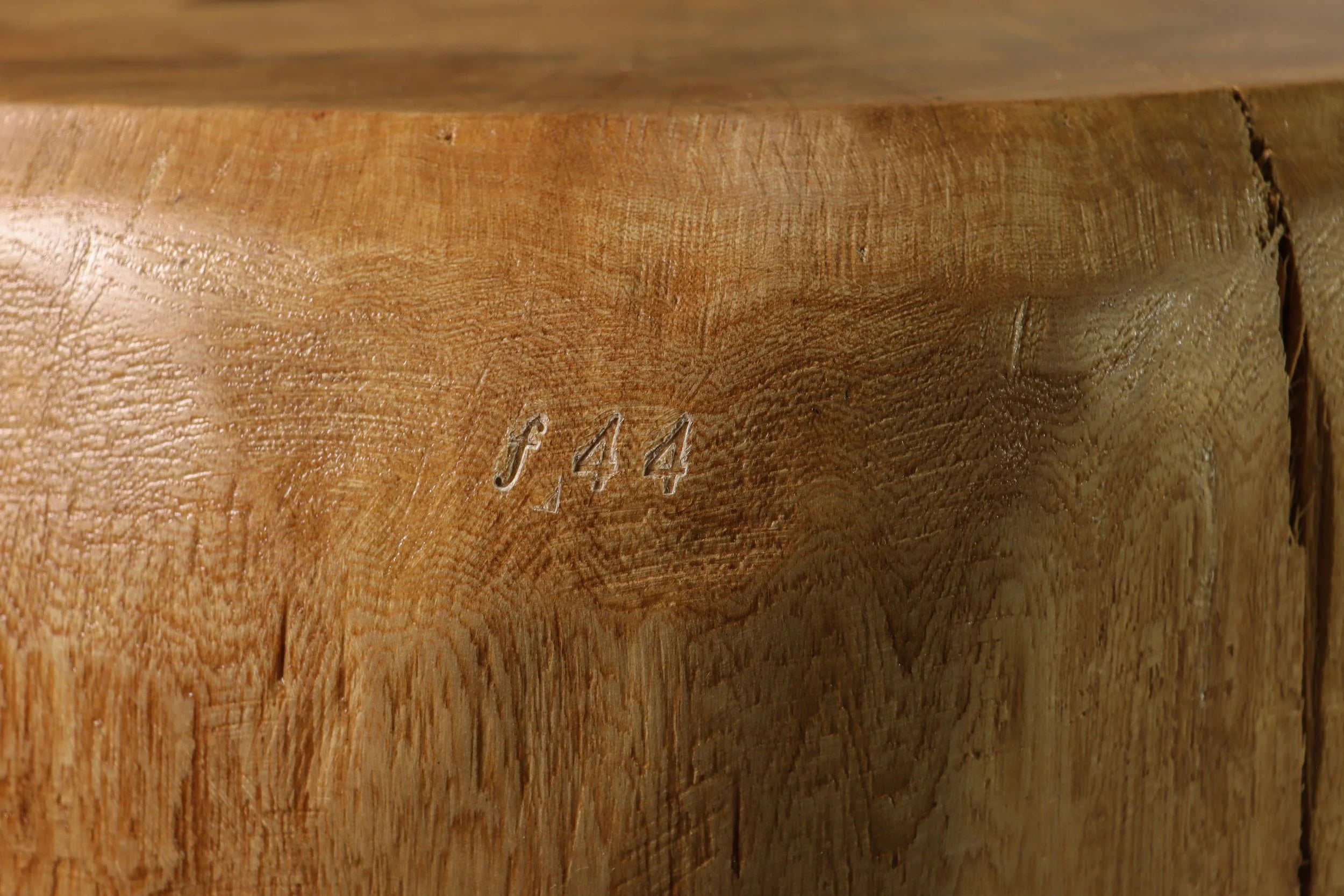 Francisco Table ƒ44
