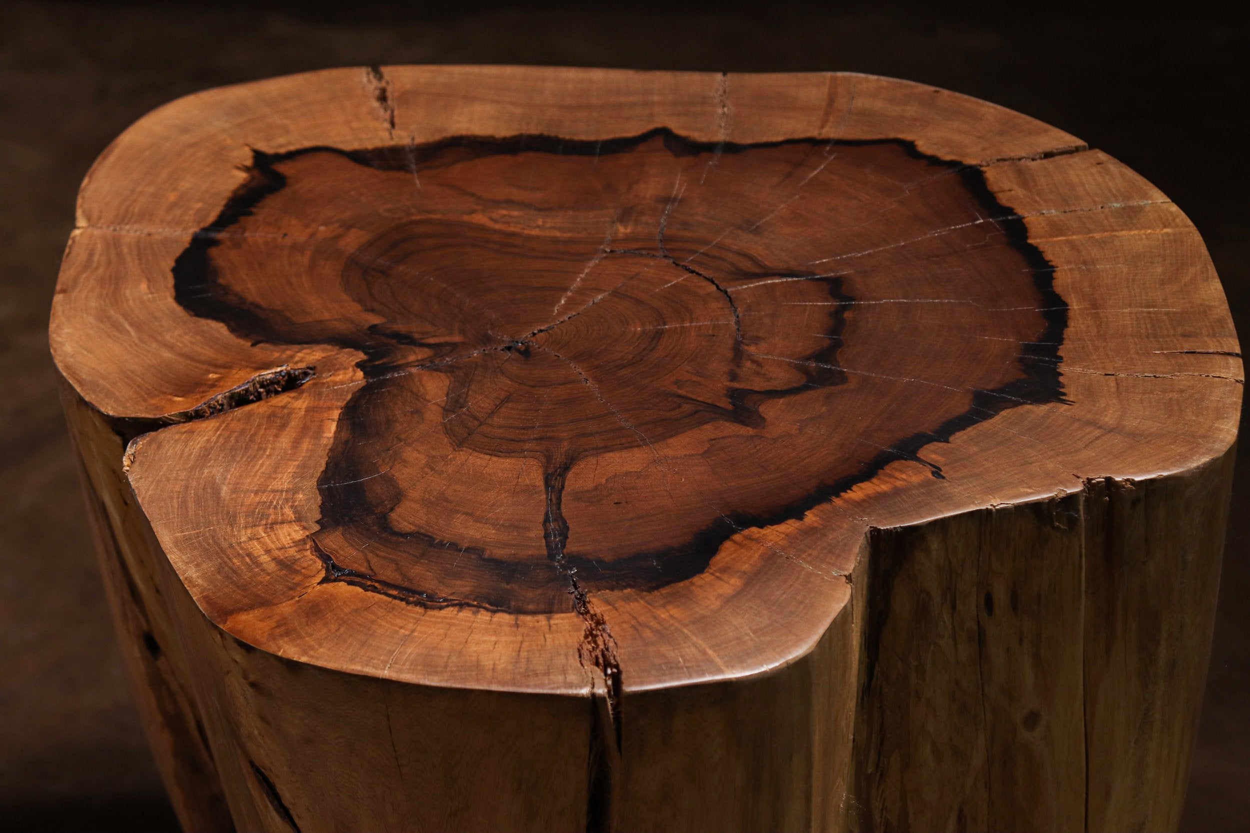 Francisco Table ƒ48