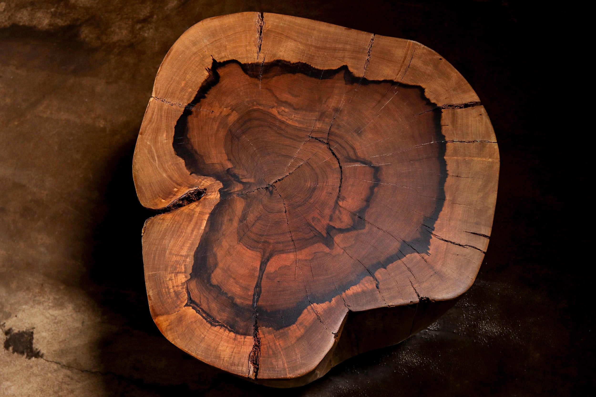 Francisco Table ƒ48