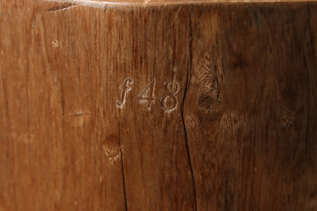 Francisco Table ƒ48