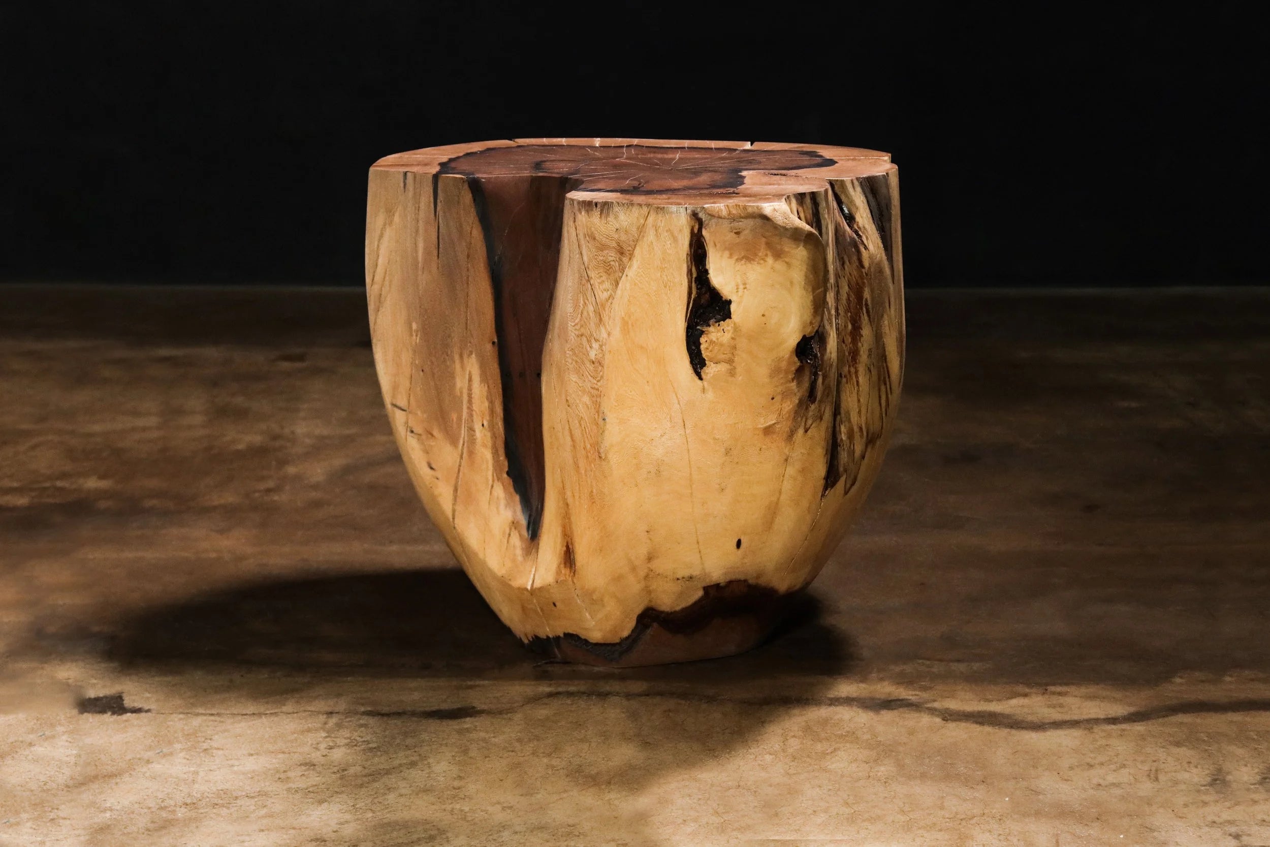 Francisco Table ƒ49