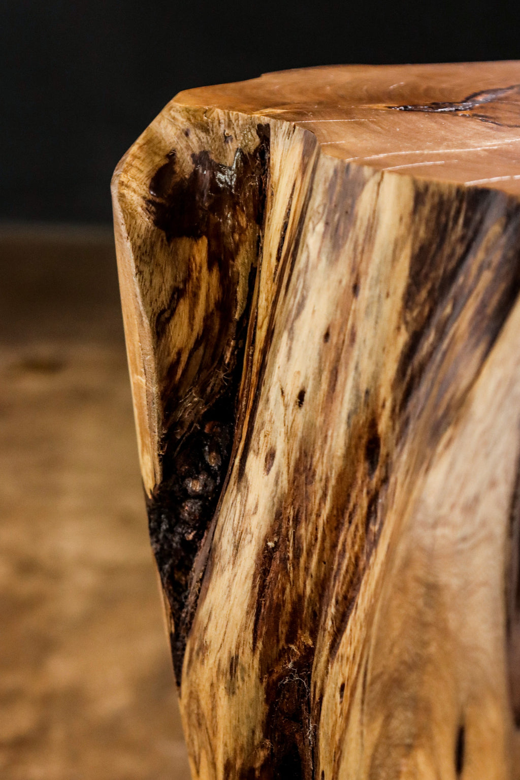 Francisco Table ƒ49