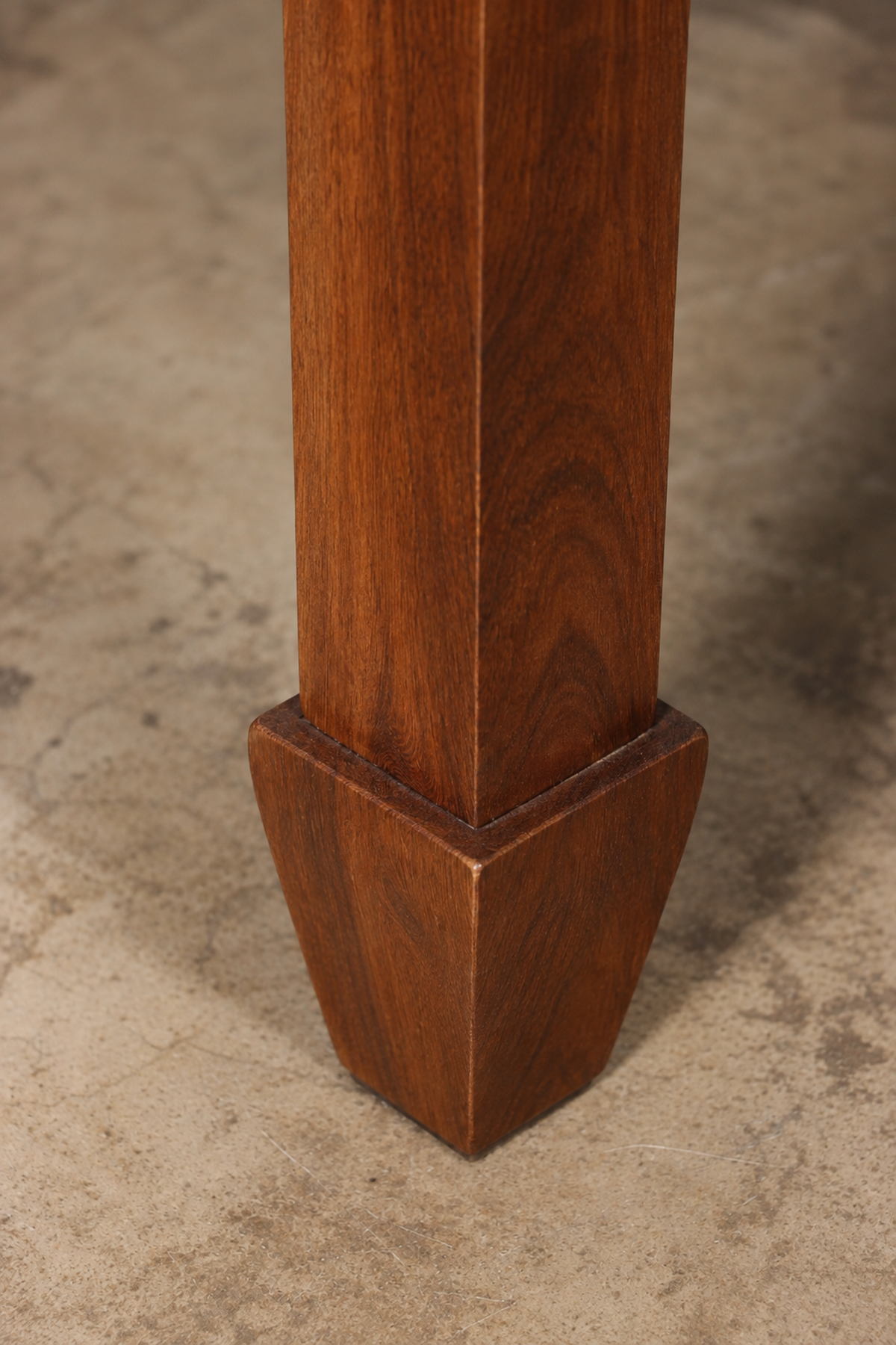 Galterio Table