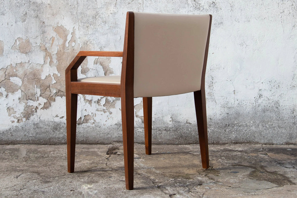 Giovanni Armchair