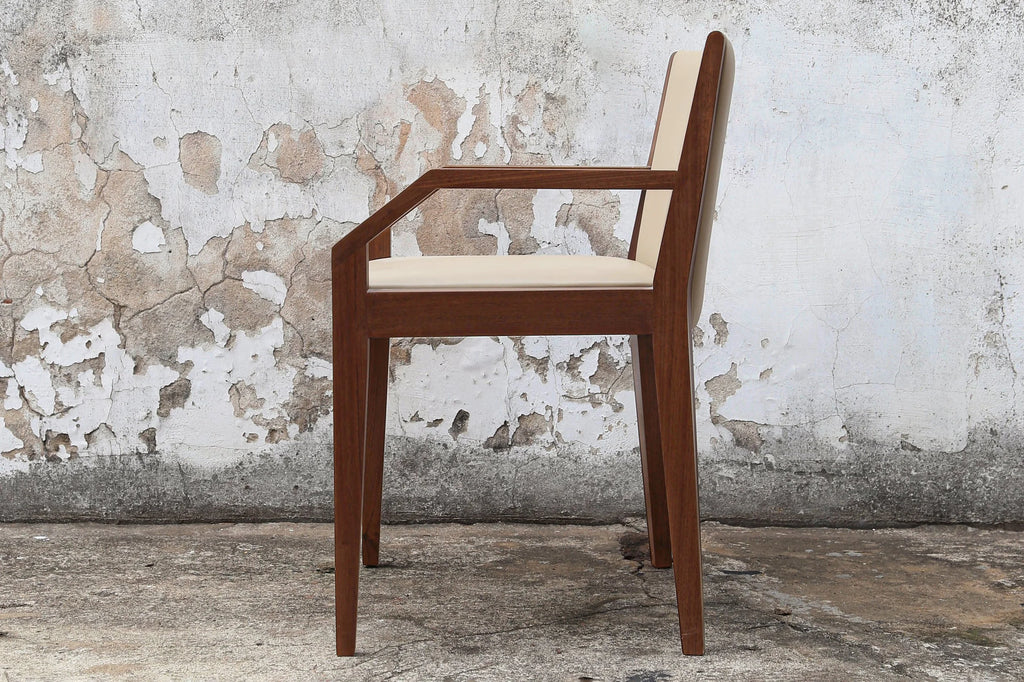 Giovanni Armchair