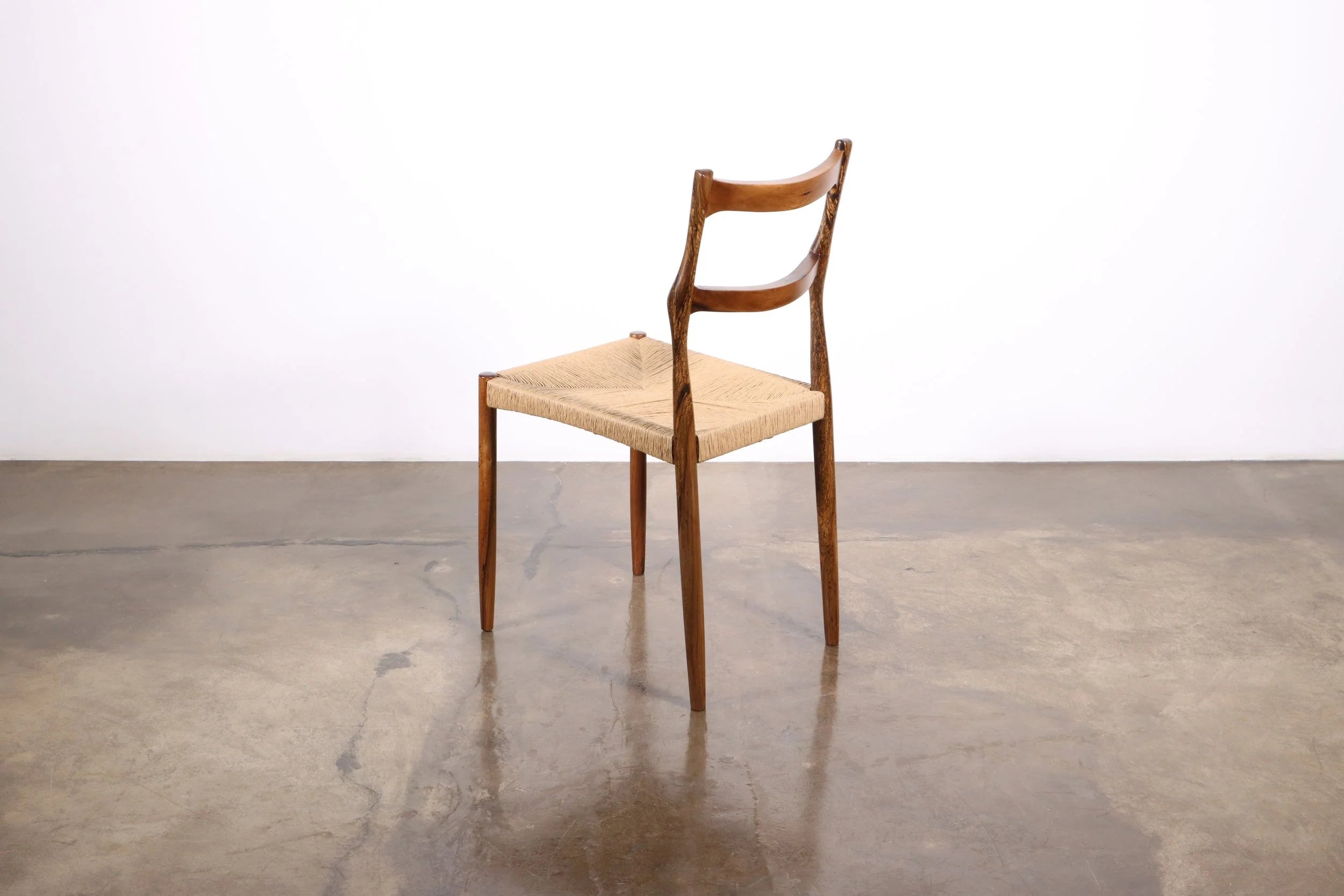 Liviana Chair