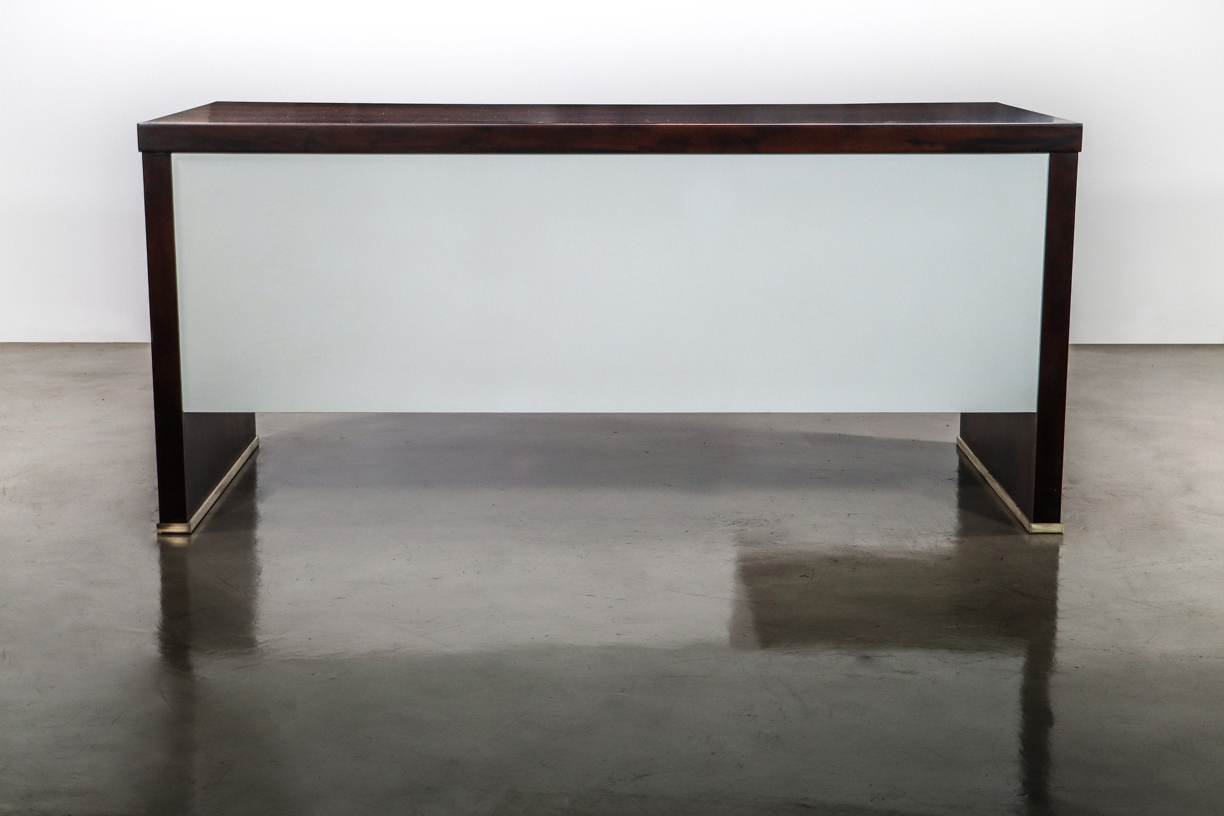 Lorenzo Desk