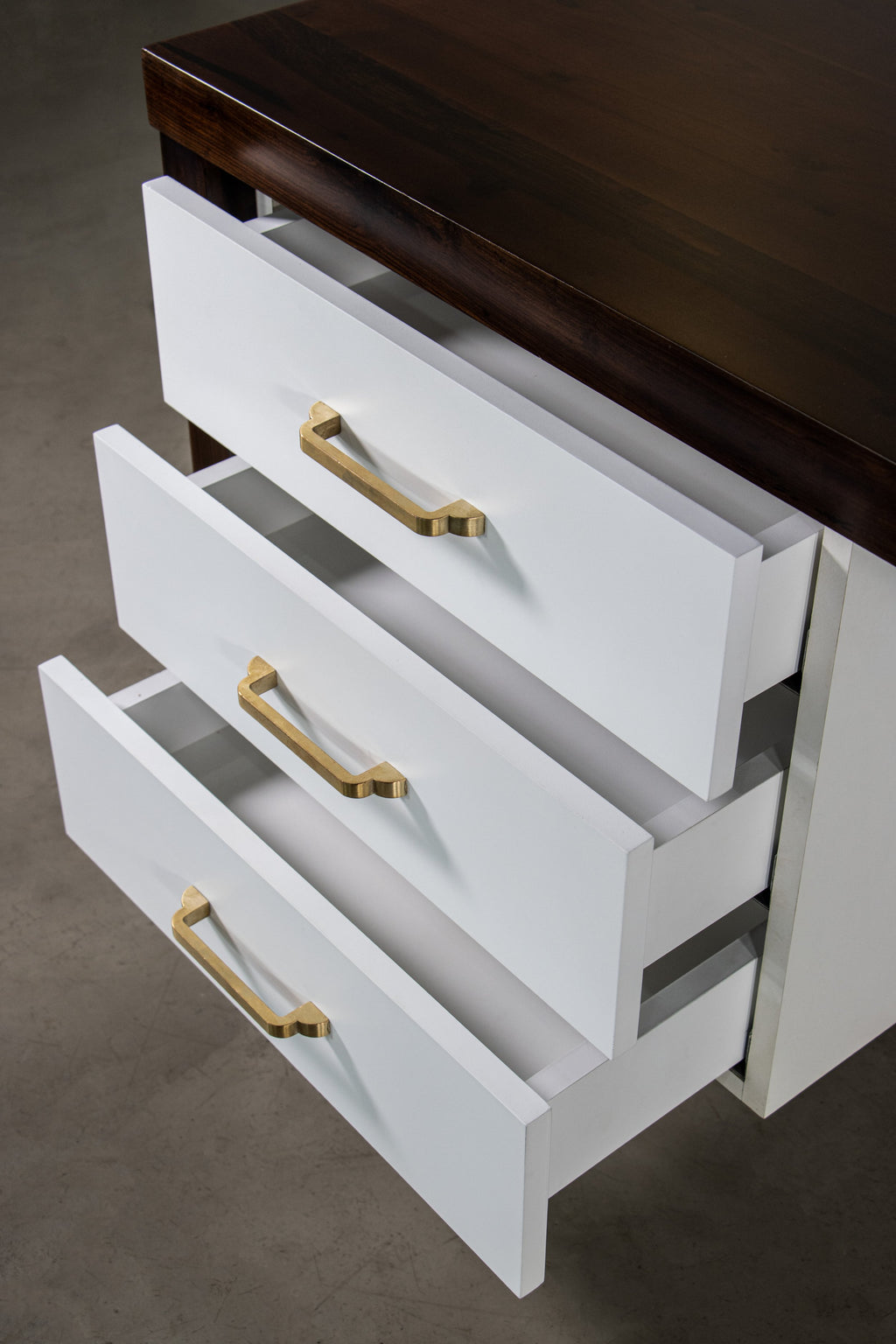 Lorenzo Desk