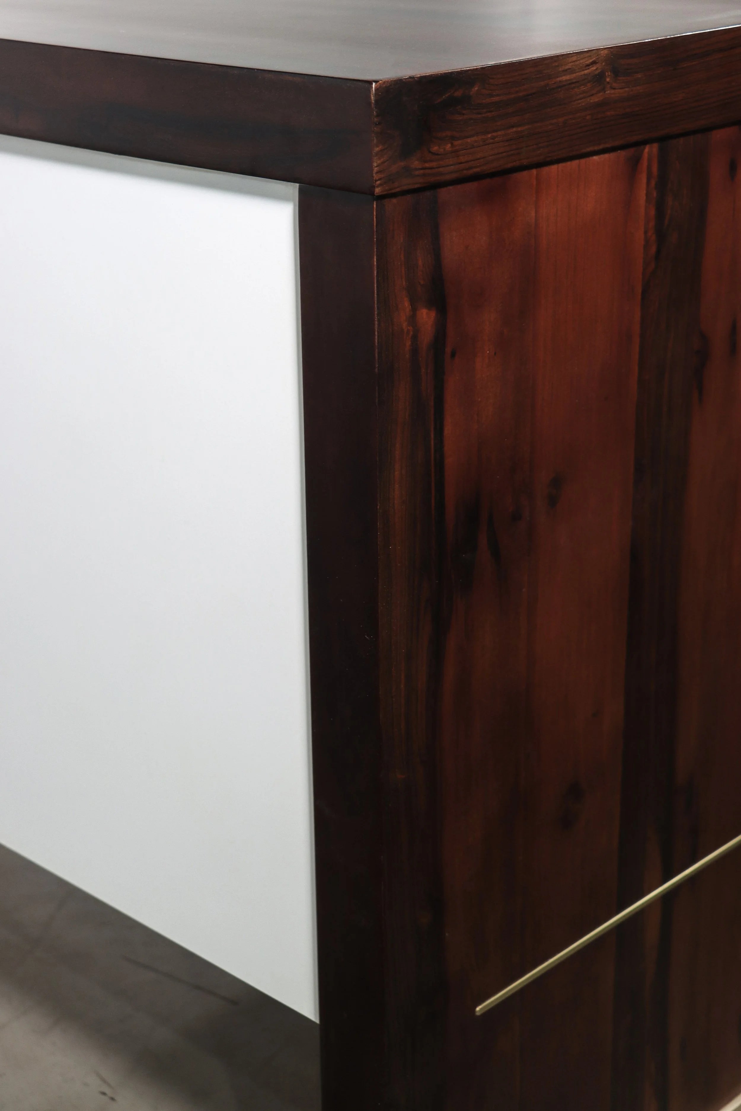 Lorenzo Desk