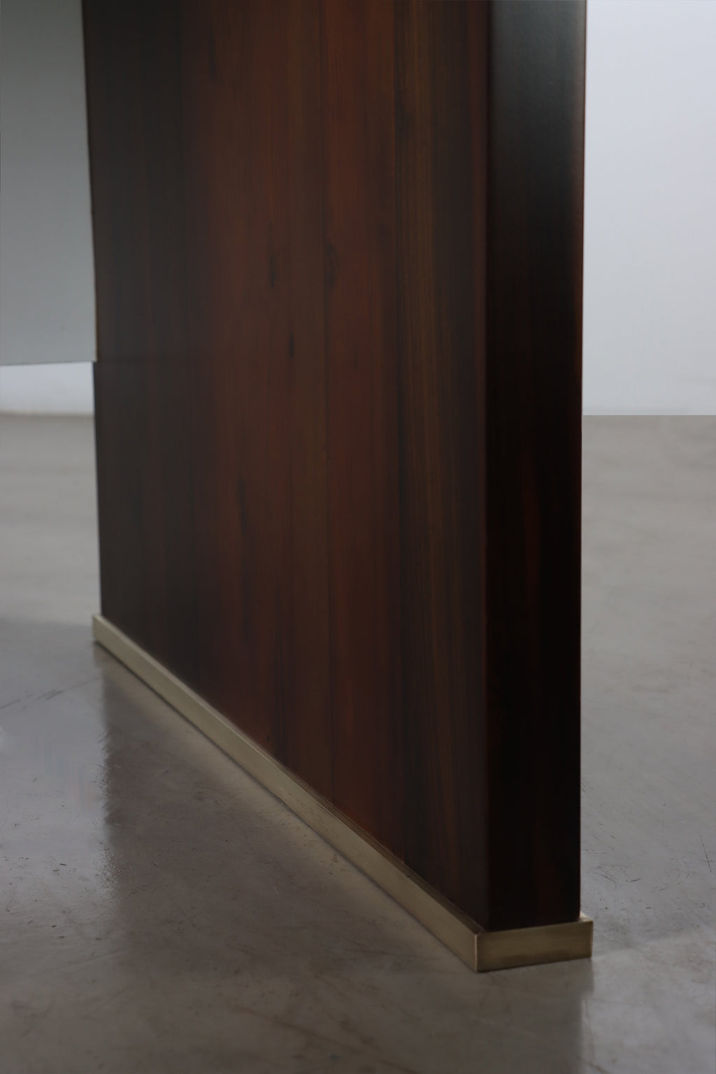 Lorenzo Desk