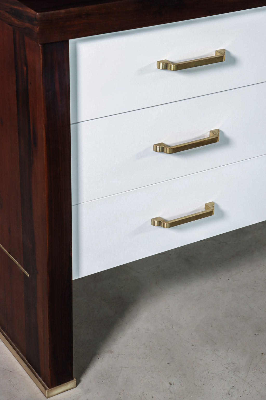 Lorenzo Desk
