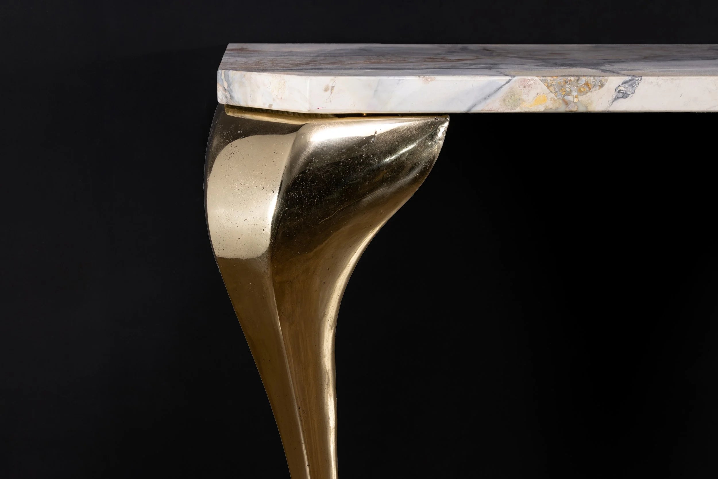 Lychorinda Console Table