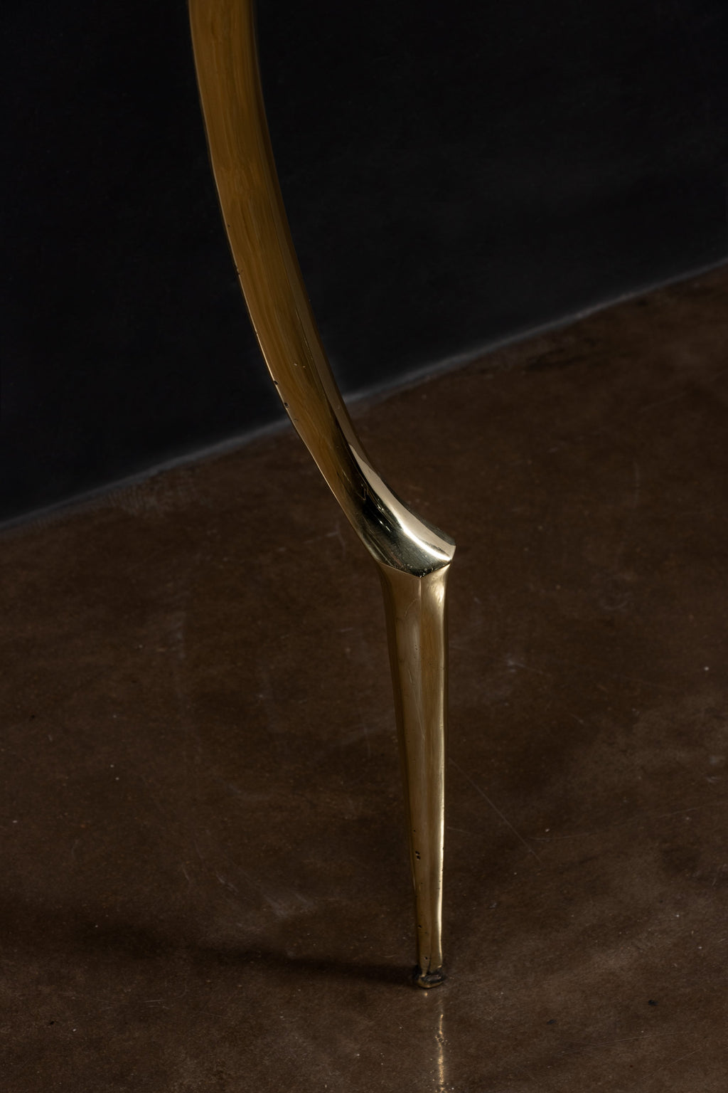 Lychorinda Console Table